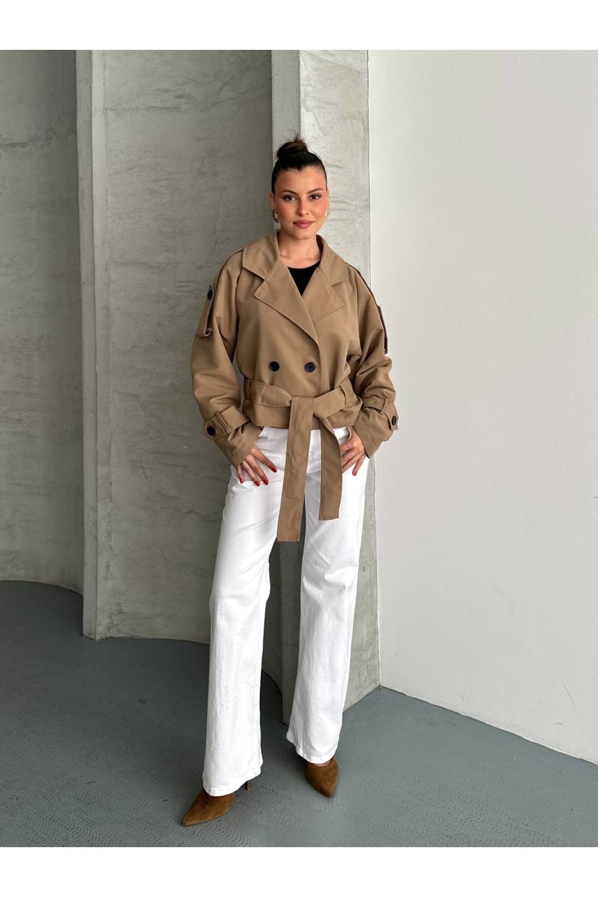 Ekim Store Kruvaze Kuşaklı Düğmeli Crop Ceket görsel 6