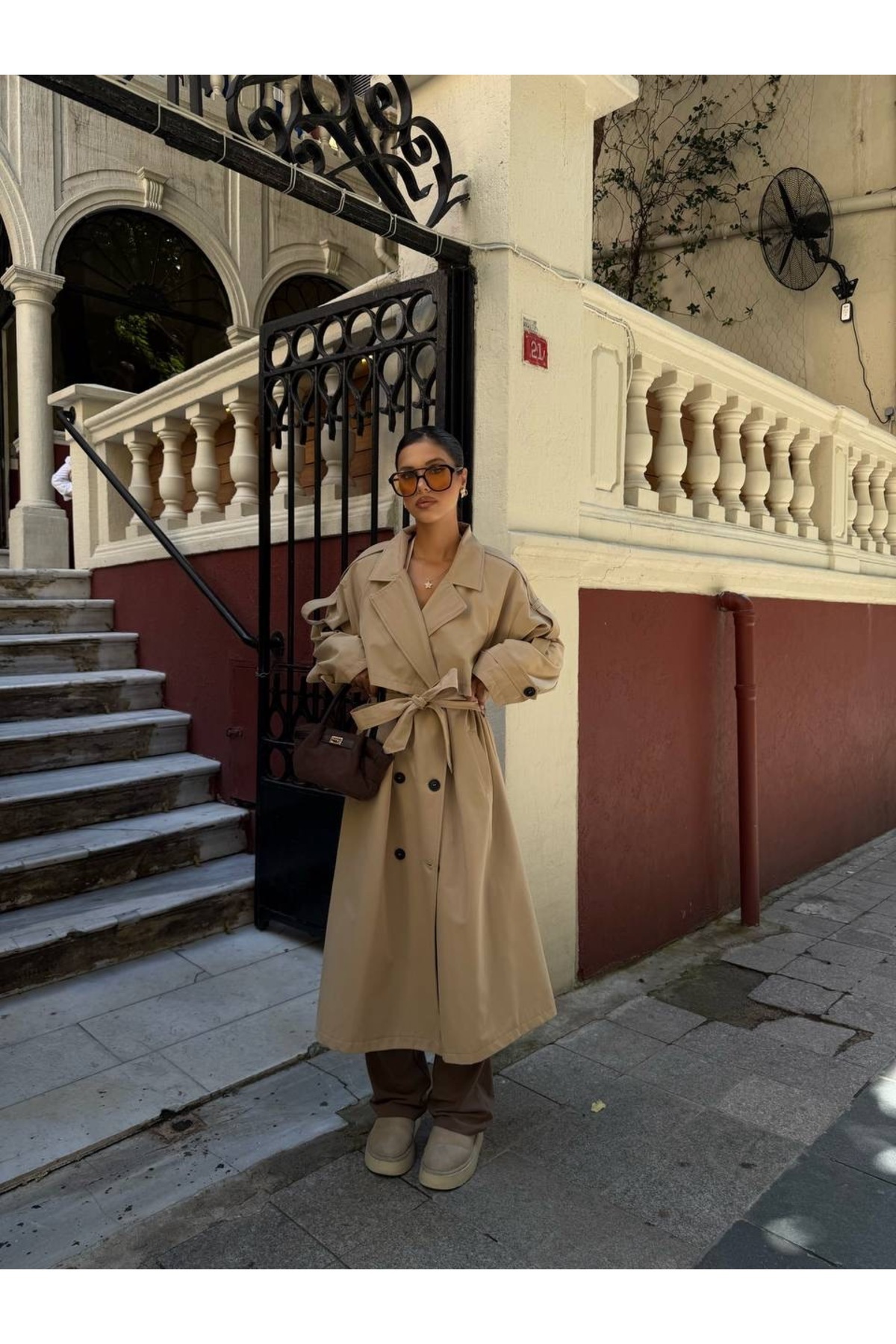 Ekim Store Oversize Pelerinli Kuşaklı Uzun Trençkot görsel 7