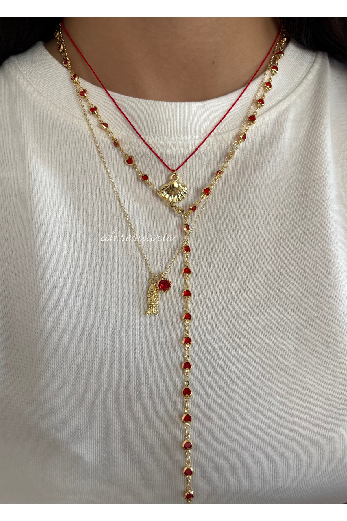 aksesuaris 3'lü Kadın Gold Charm Kırmızı Kalp Dekolte Kolye Kombin görsel 3