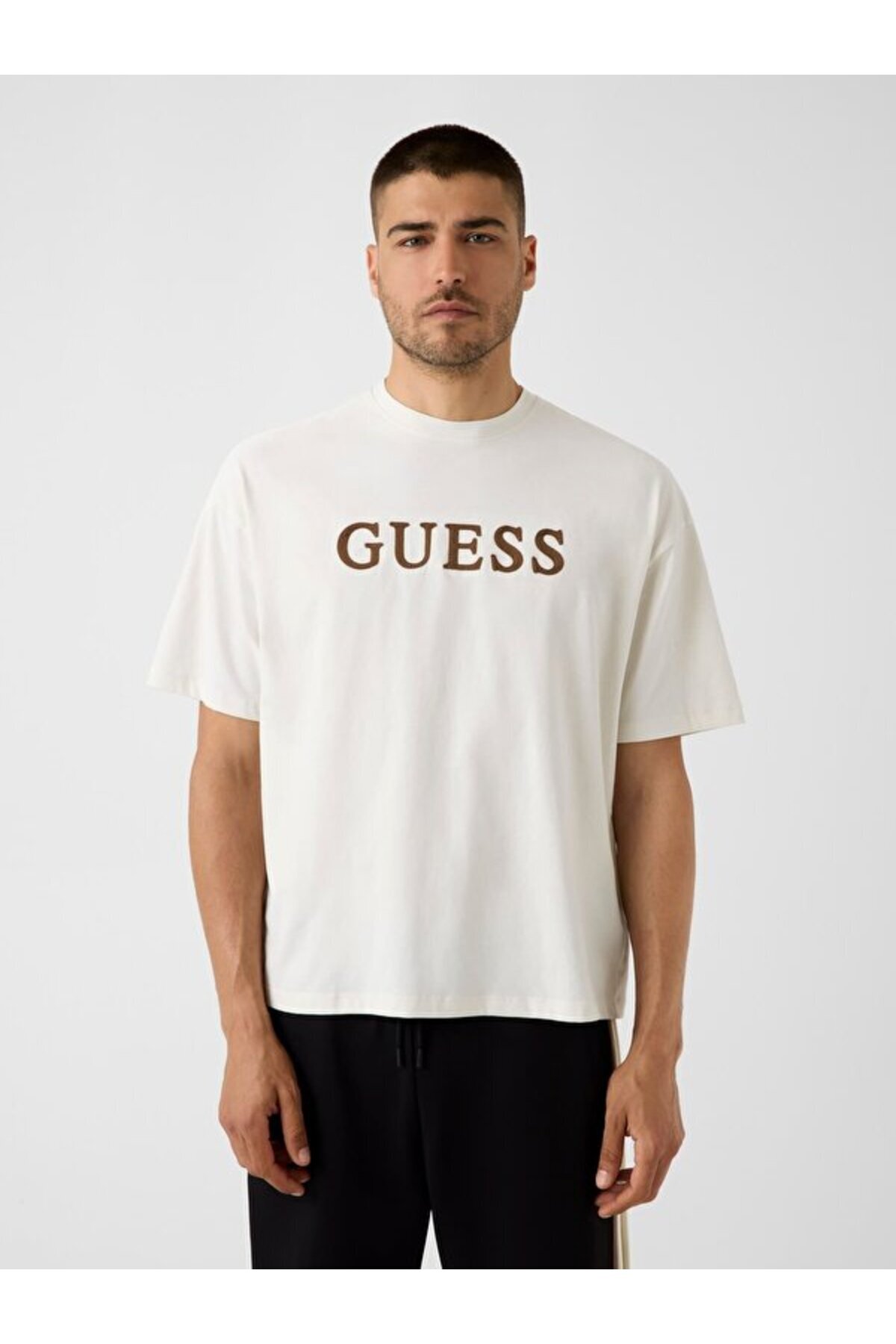 تیشرتمردانهGuessسفید تیشرتمردانهGuessسفید
