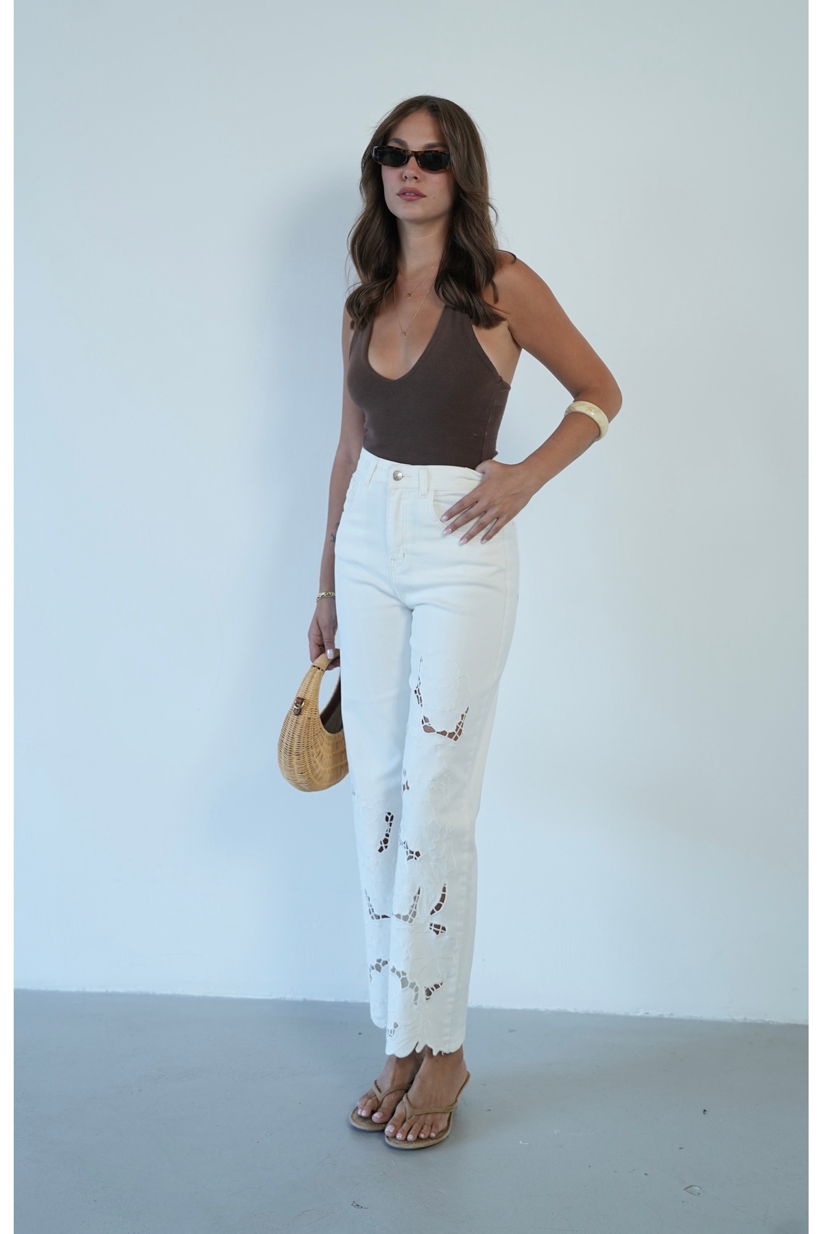 Oyma Nakış Detaylı Denim Bootcut Pantolon 3