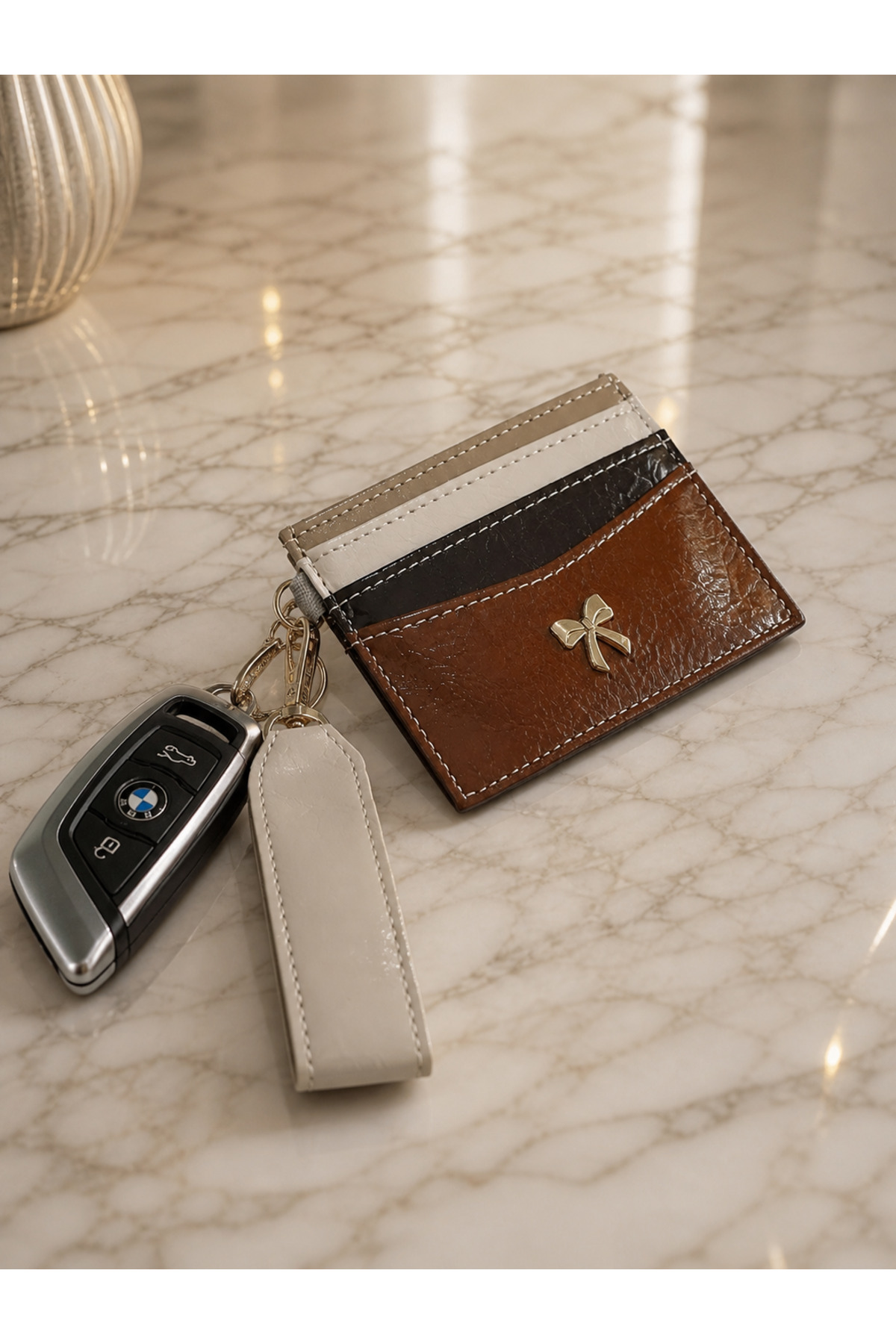 BAGS KADIN ANAHTARLIKLI KARTLIK CÜZDAN FİYONK DETAYLI SUNİ DERİ ÇOK GÖZLÜ KART BÖLMELİ ŞIK ZARİF KULLANIŞLI İNCE görsel 2