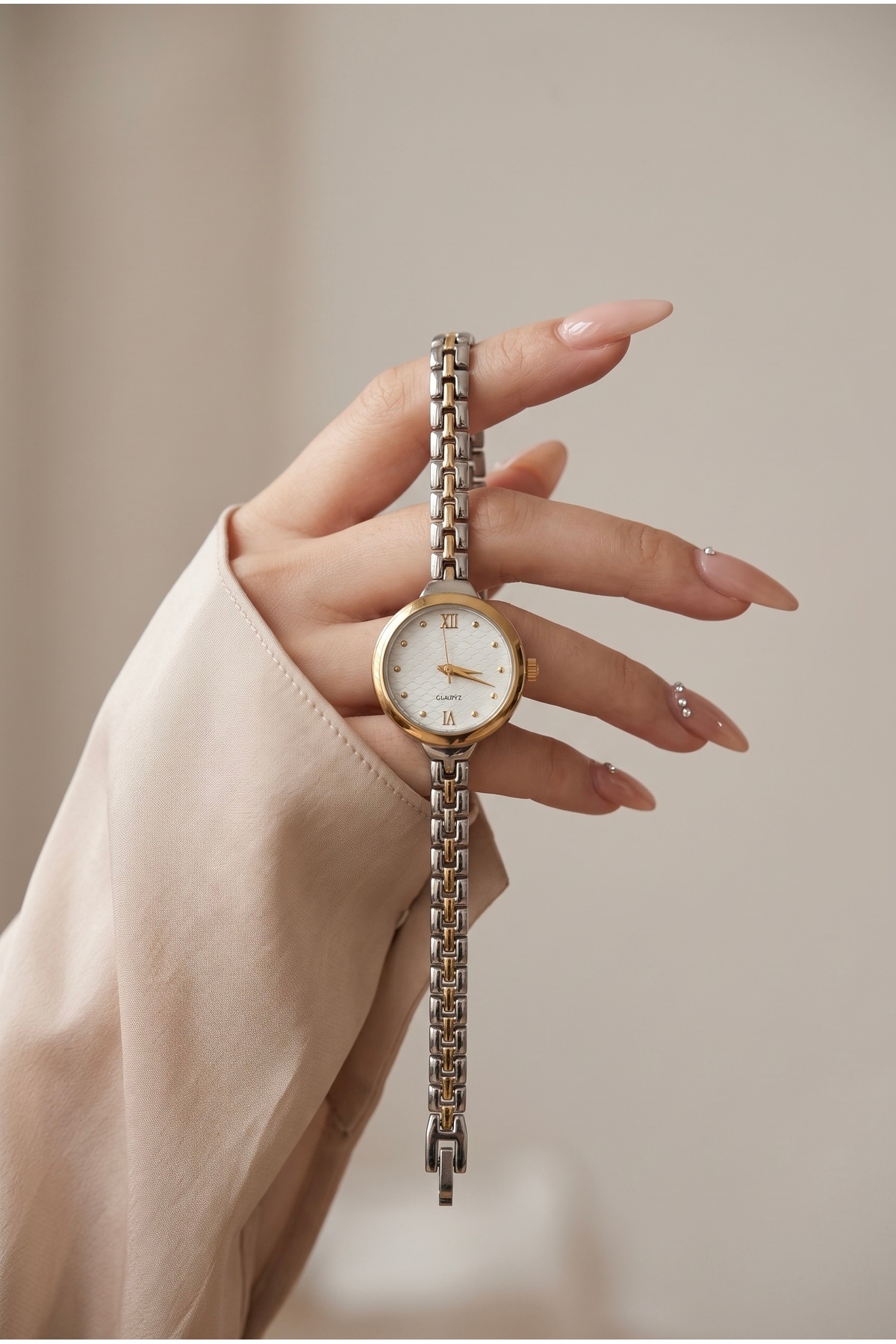 KLISHE Butik Pinterest Kadın Çelik Saat Minimal Gold & Gümüş Mix Renk Vintage | Old Money Luxury Zarif Şık Kadın Kol Saati | Premium Çelik Kadın Saat 2026