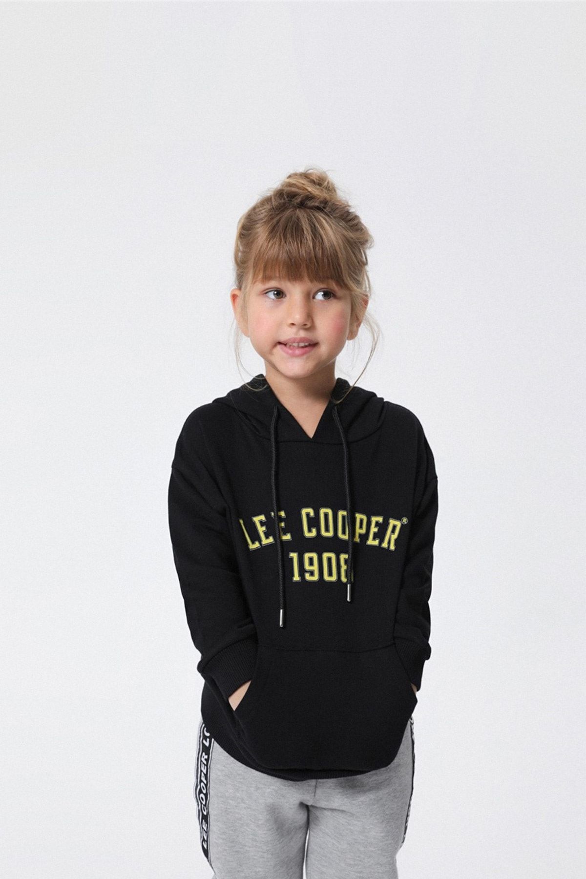 سویشرت مشکی دخترانه Lee Cooper