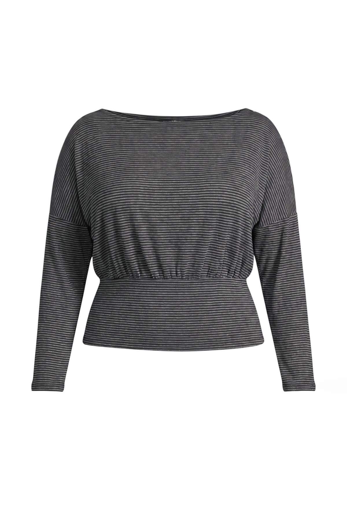 Trendyolmilla Curve Siyah-Gri Asimetrik Yaka Yarasa Kol Viskon Örme Büyük Beden Bluz TBBAW27AF00066