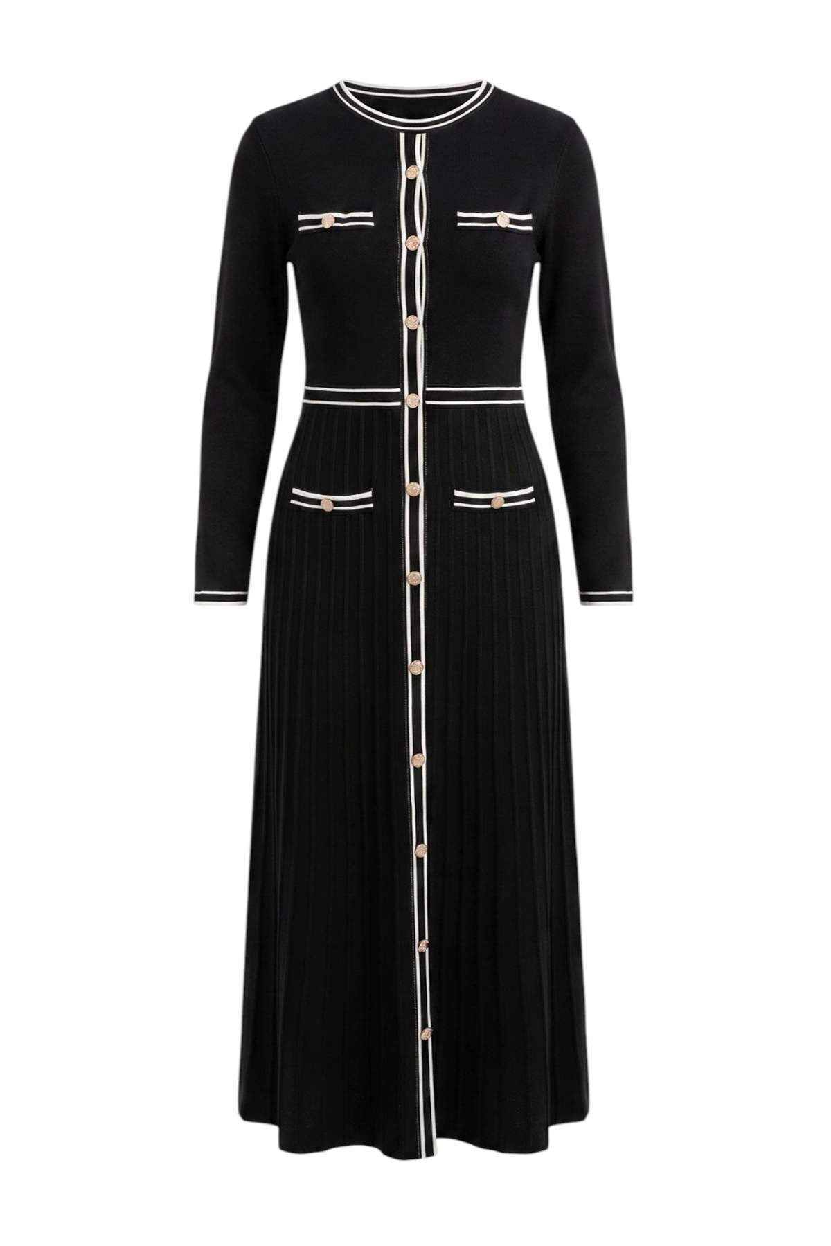 Trendyolmilla Modest Siyah Renk Bloklu Kaçık Yaka Triko Tesettür Elbise TCTAW27EB00022