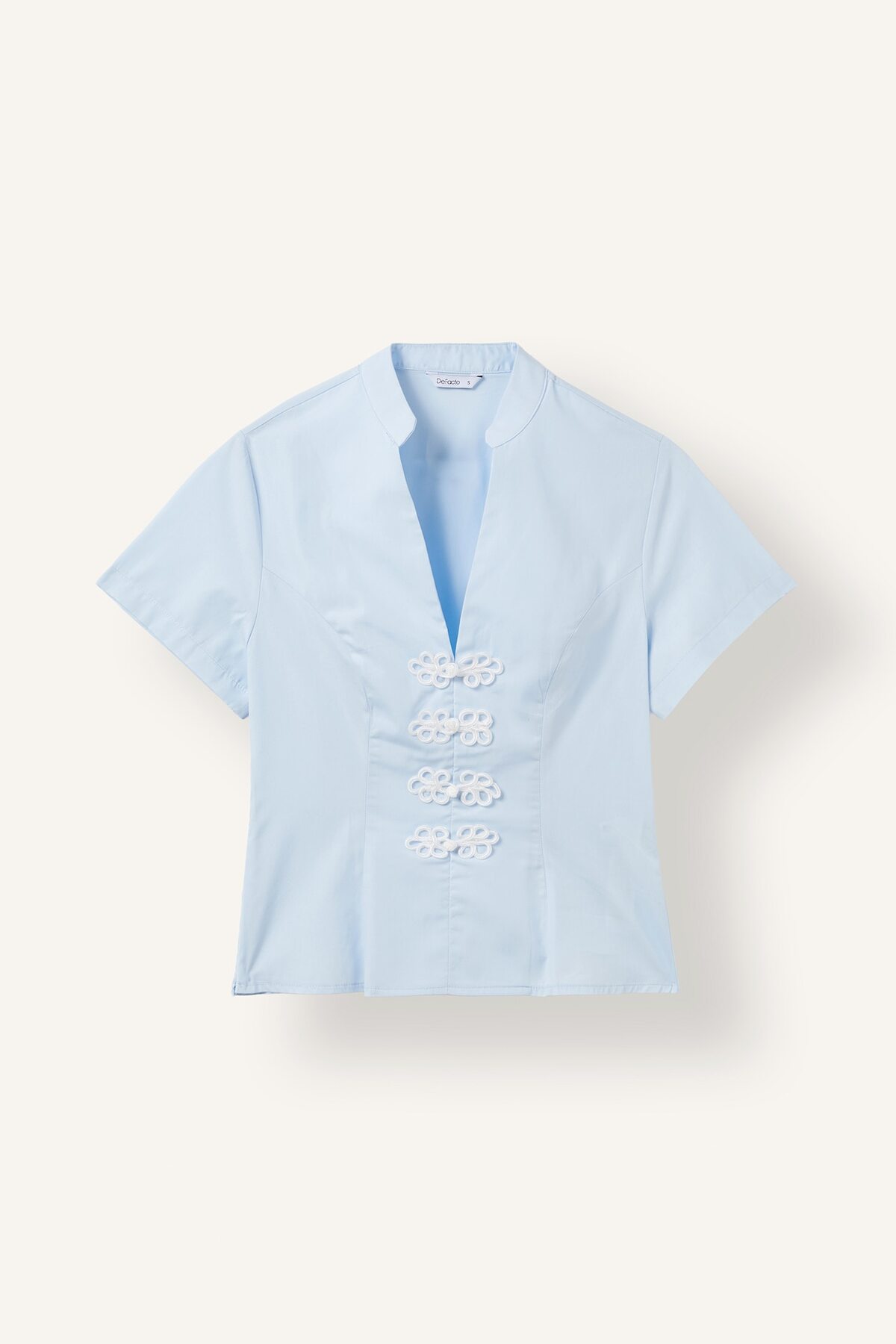 DeFacto %100 Pamuk Fitted Hakim Yaka Çiçek Aplikeli Kısa Kollu Poplin Bluz I7460AX26HS görsel 6