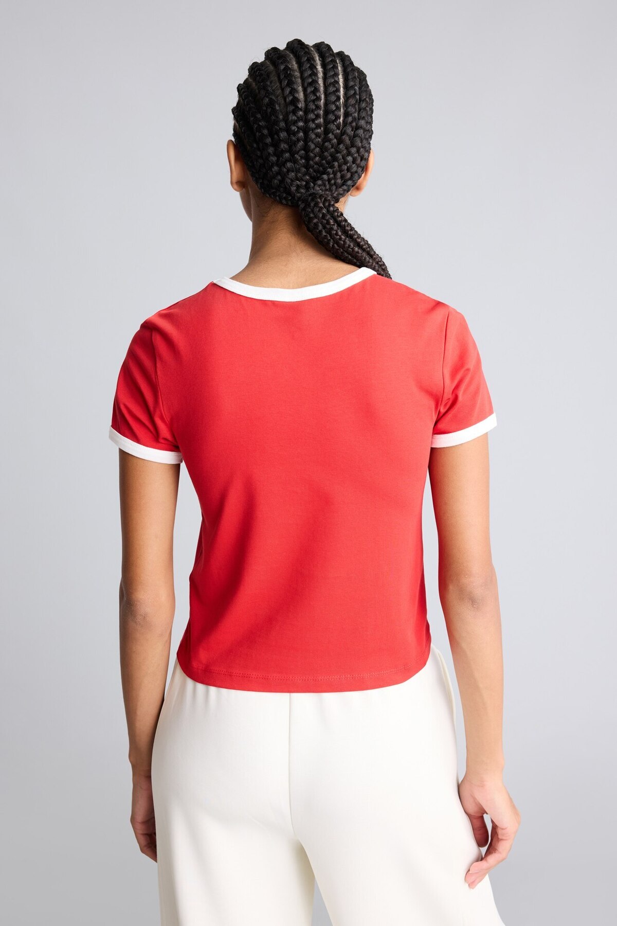 DeFacto Slim Fit Bisiklet Yaka Kontrast Şeritli Sporcu Kısa Kollu Tişört H9760AX26HS görsel 5
