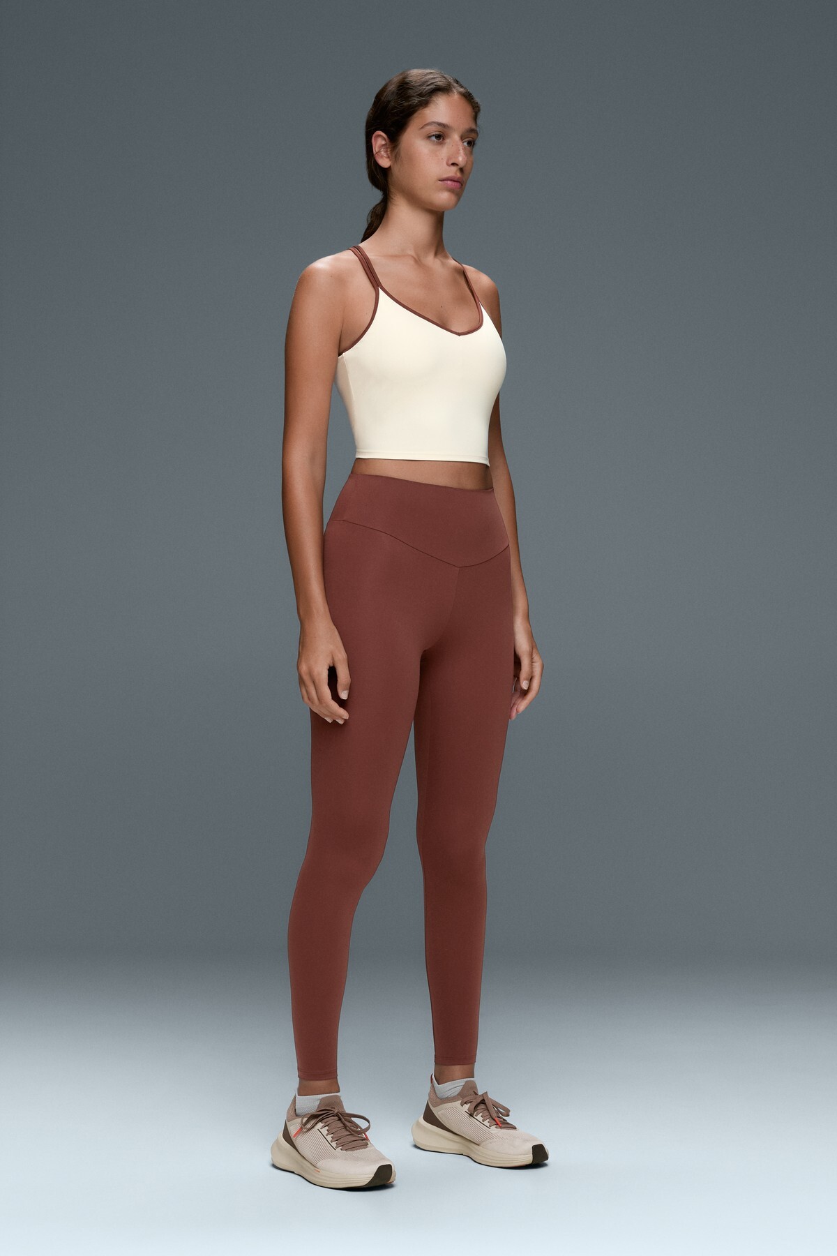 Oysho Kontrast askılı Comfortlux tank top görsel 8