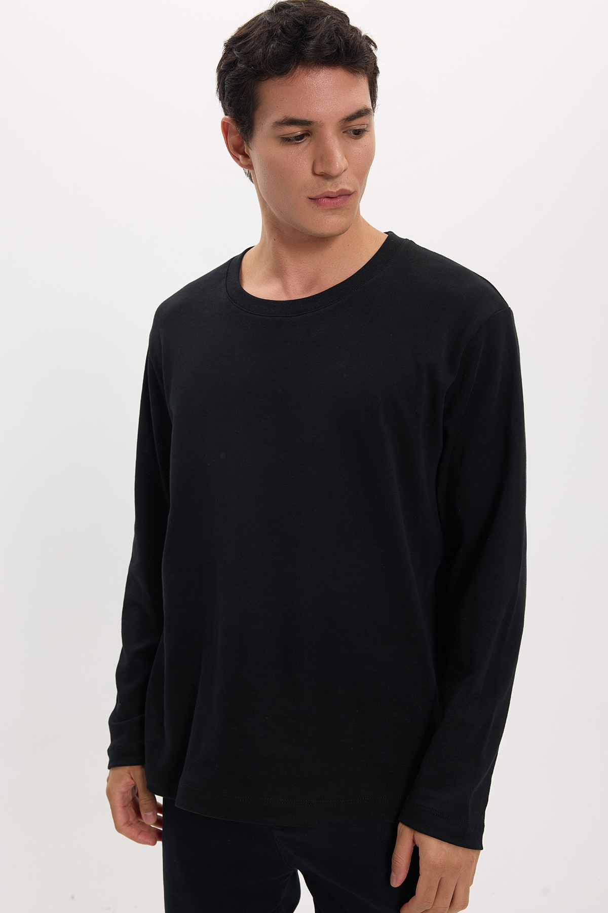 Tudors Unisex Relax Fit Rahat Kesim %100 Pamuk Uzun Kollu Bisiklet Yaka Siyah Basic Tişört görsel 8