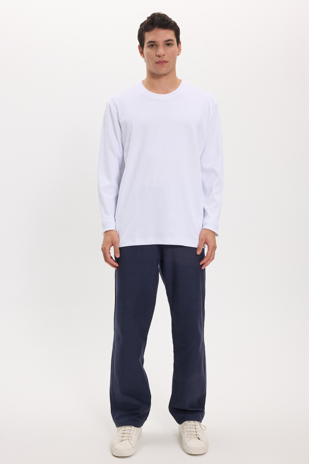 Tudors Unisex Relax Fit Rahat Kesim %100 Pamuk Uzun Kollu Bisiklet Yaka Beyaz Basic Tişört görsel 2