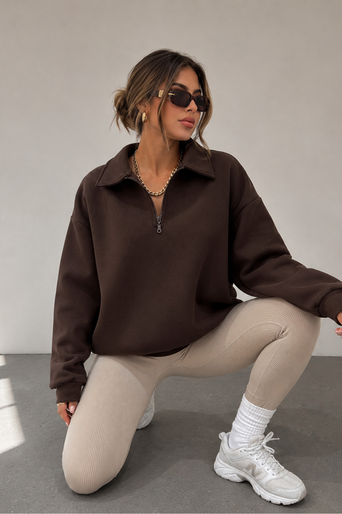 Sun Victoria Kadın Kahverengi Polo Yaka Oversize 3 Iplik Şardonlu Sweatshirt görsel 2
