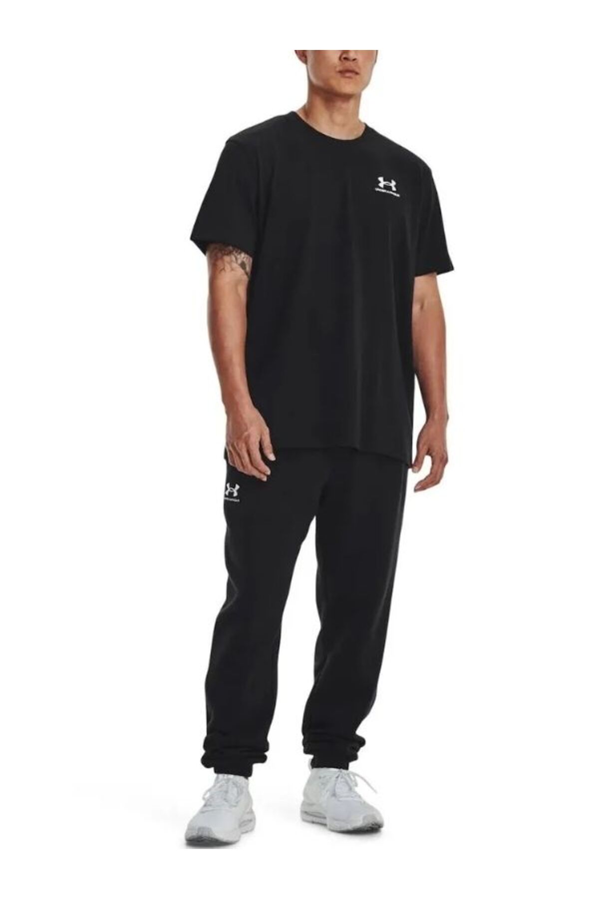 Under Armour Erkek Koşu ve Antreman Tişörtü UA M LOGO EMB HEAVYWEIGHT SS 1373997-001 görsel 2