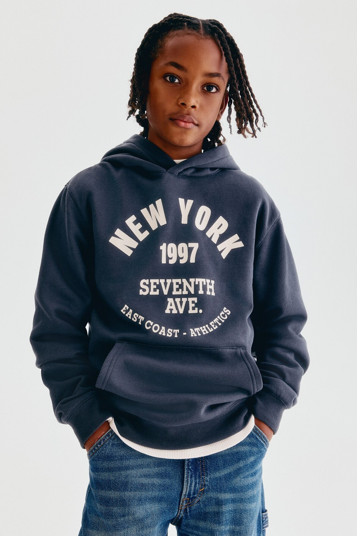 تاپ کلاه‌دار با طرح چاپی اچ اند ام سویشرت H&M