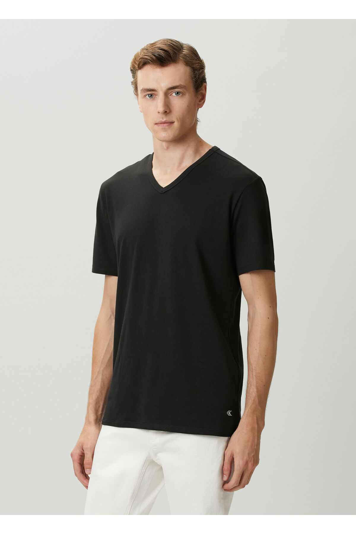 تیشرتمردانهCalvin Kleinمشکی تیشرتمردانهCalvin Kleinمشکی