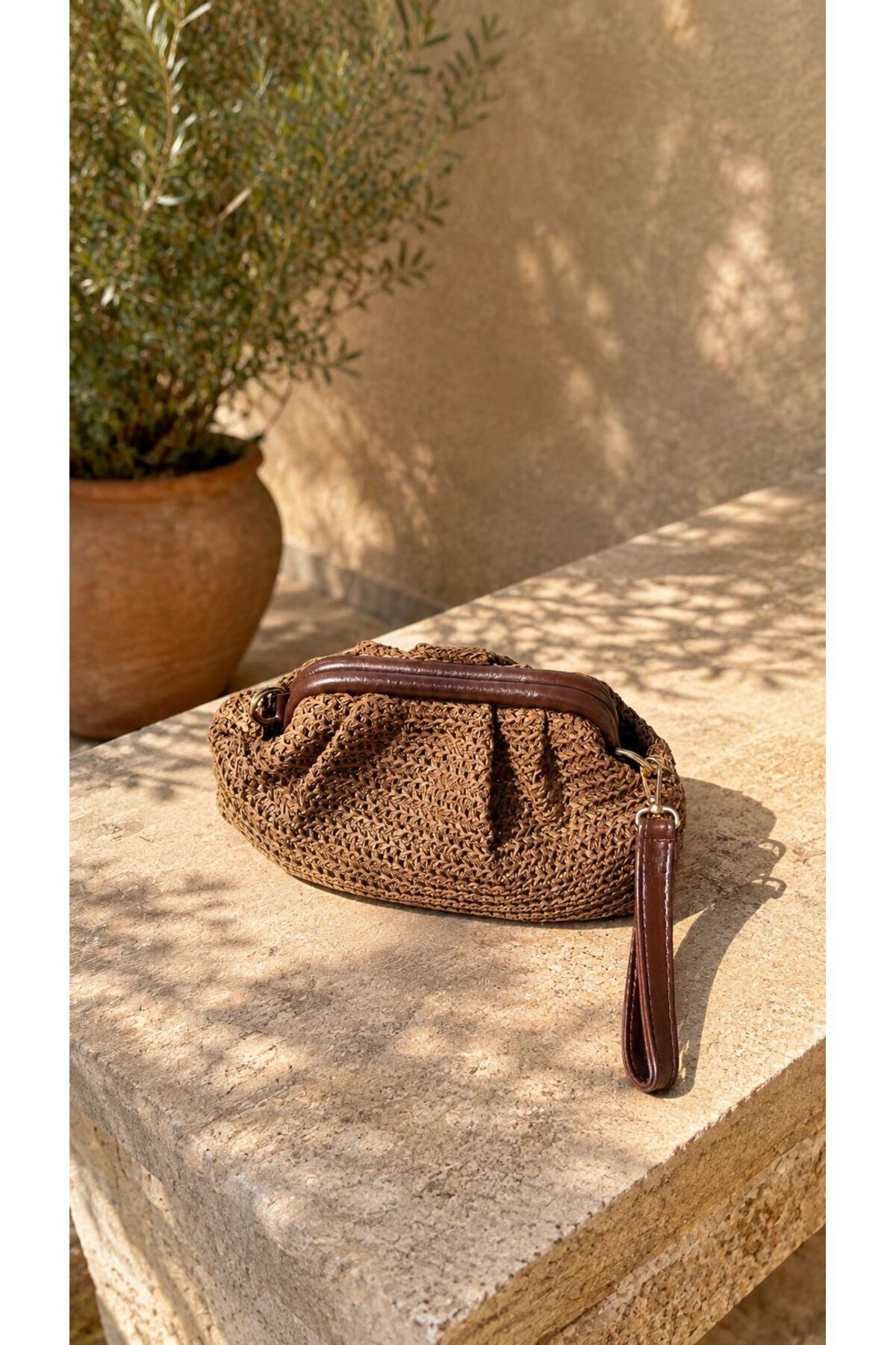 Swaggo collections Kadın Hasır Deri Detaylı Clutch Çanta görsel 3