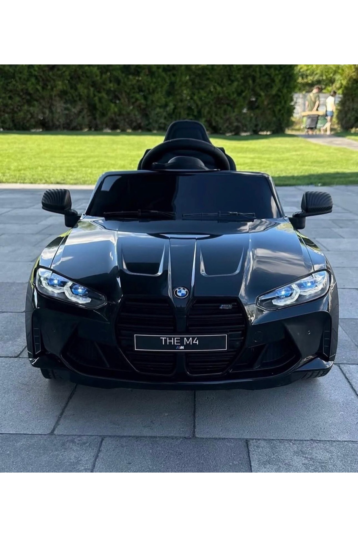 BOSS AKÜLÜ ARABA Bmw m4