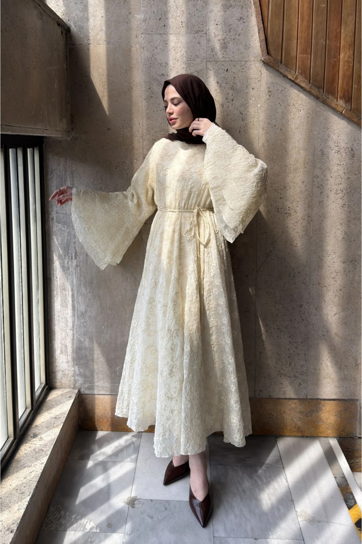 fayaboutique.com Krem Nakışlı Brode Lorvane Elbise görsel 3