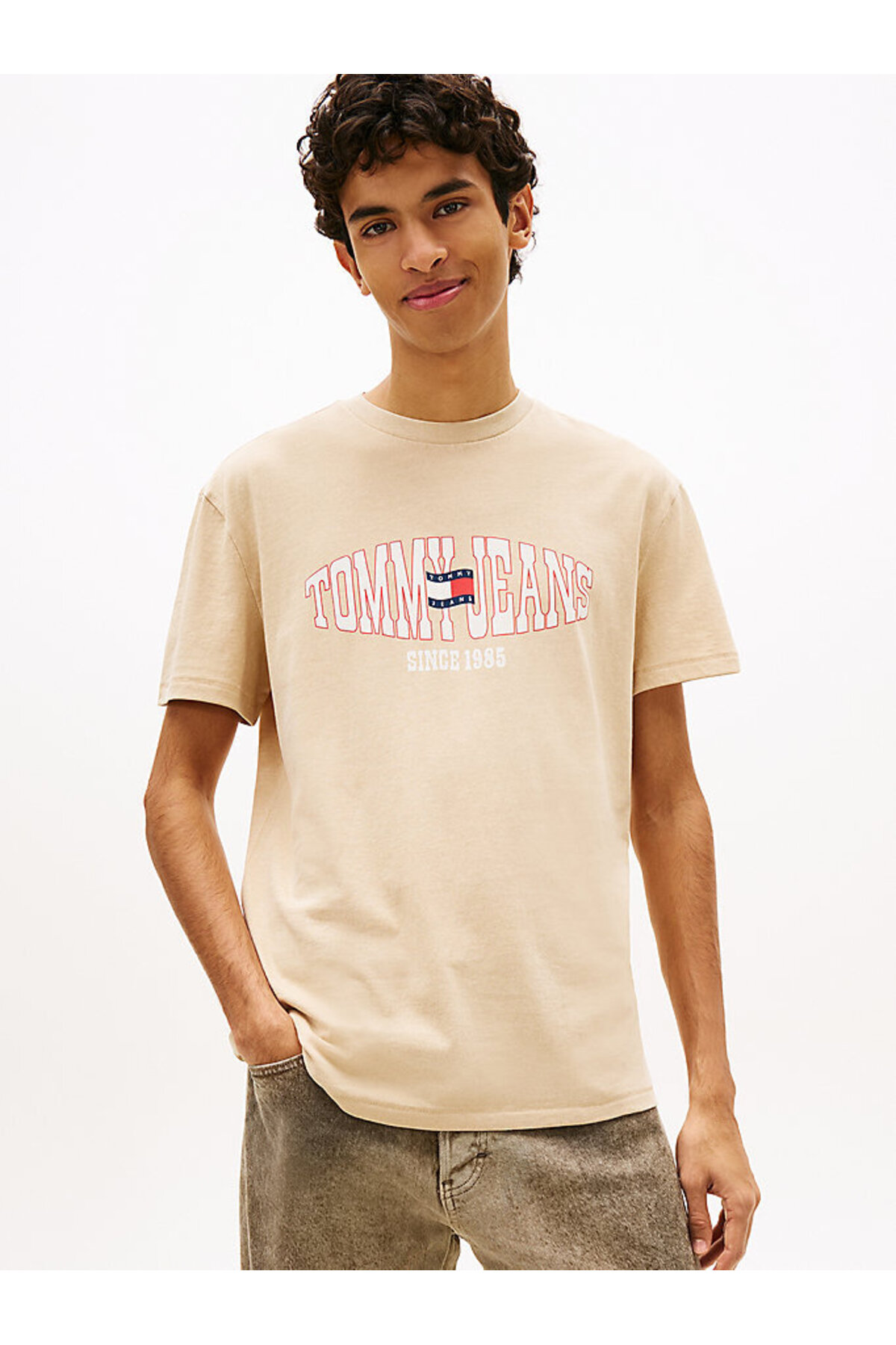 تیشرتمردانهTommy Hilfigerبژ