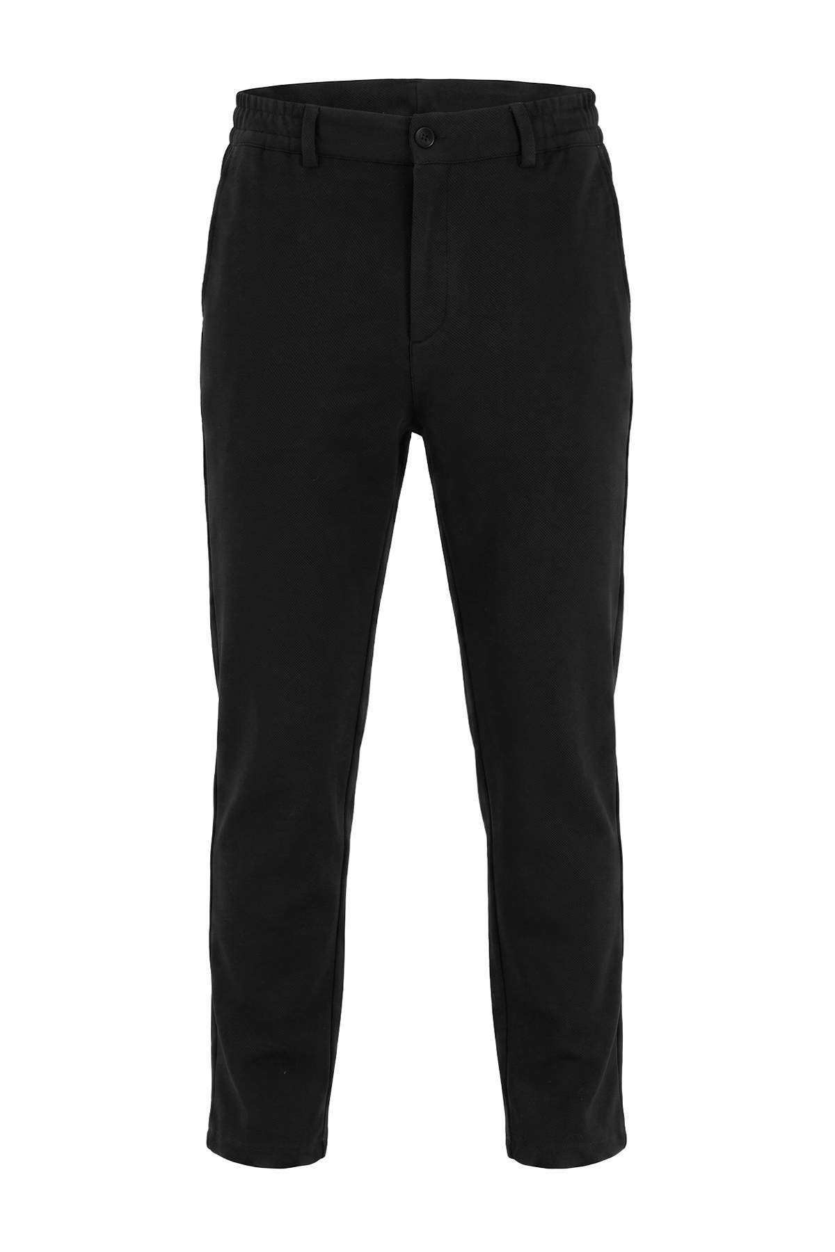 Trendyolmilla Man Siyah Esnek Kumaş Dar Paça Likralı Dar Kalıp/Slim Fit Örme Erkek Pantolon TMNAW27PL00012