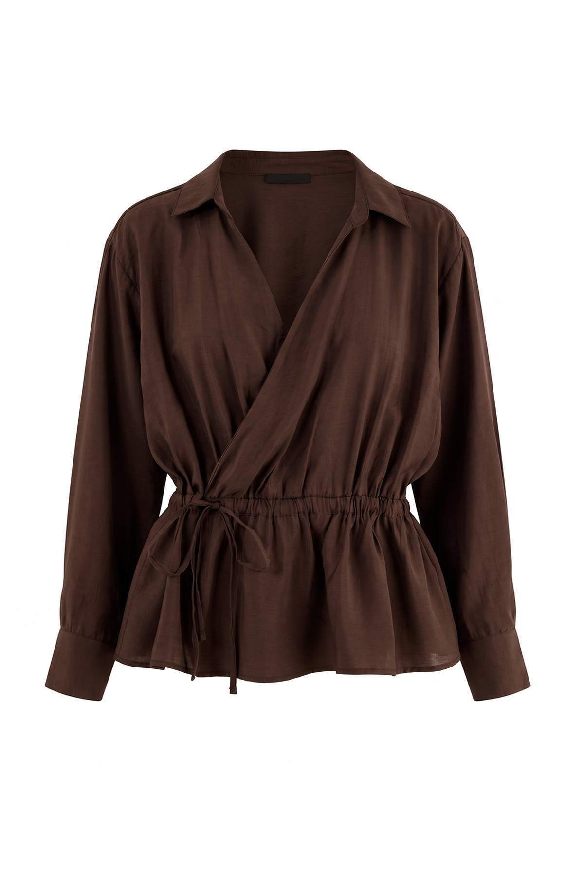 Trendyolmilla Curve Kahverengi Modal Dokuma Büyük Beden Bluz TBBAW27AF00016
