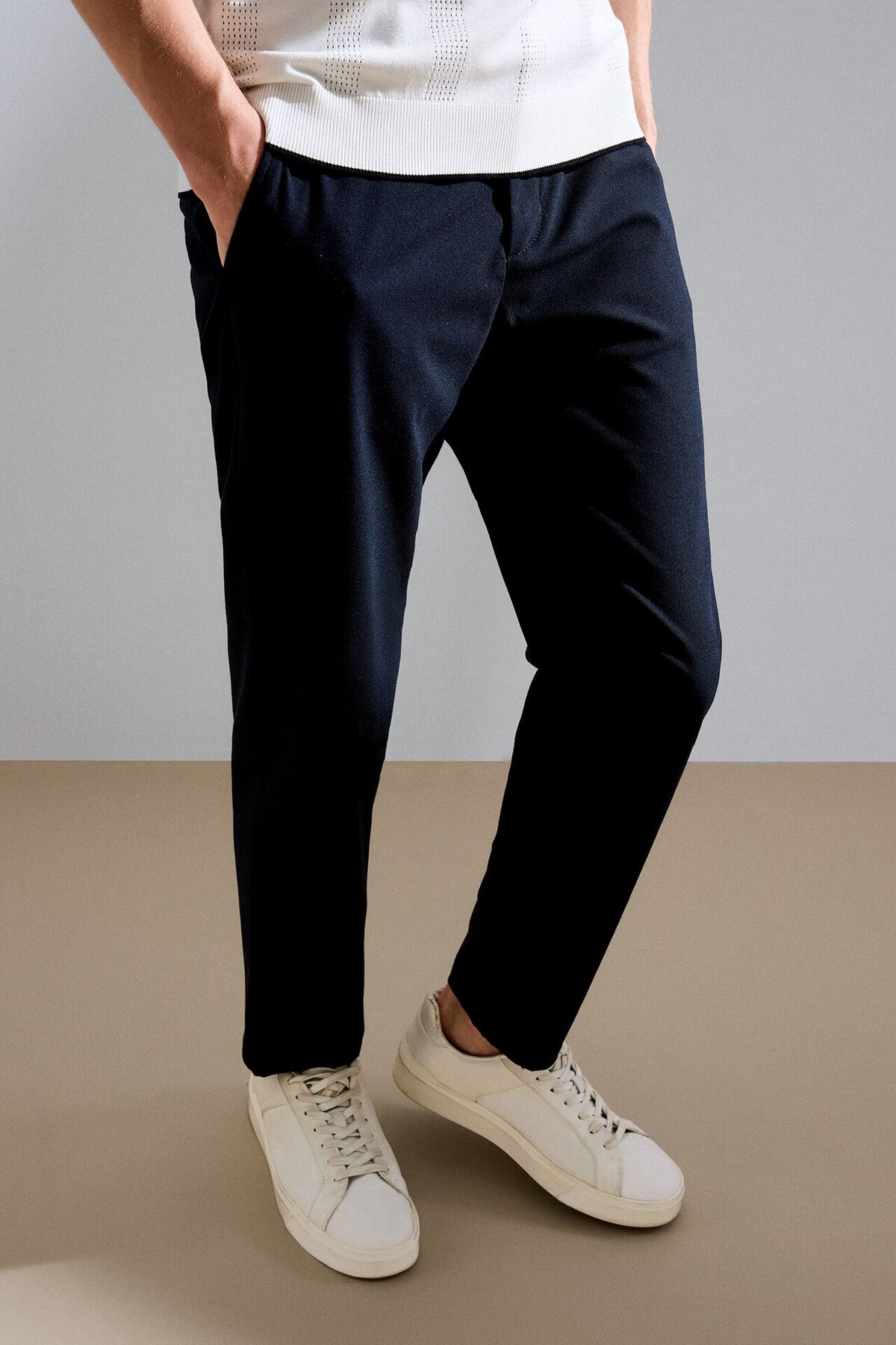 DeFacto Tailored Fit Elastik Bağlamalı Bel Dokuma Pantolon H3112AX26SP görsel 3