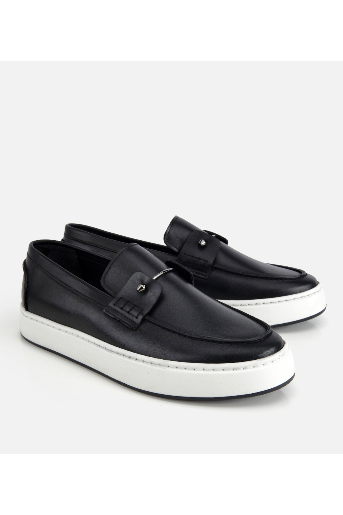 Hotiç Erkek Deri Siyah Metal Detaylı Günlük Loafer görsel 2