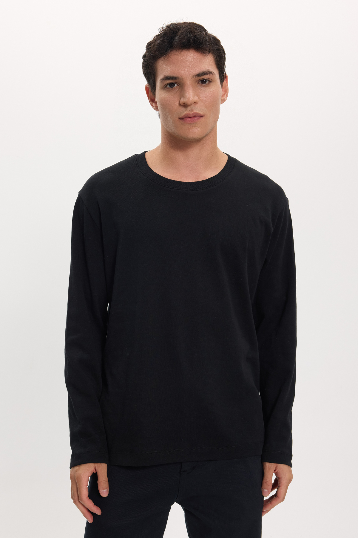 Tudors Unisex Relax Fit Rahat Kesim %100 Pamuk Uzun Kollu Bisiklet Yaka Siyah Basic Tişört