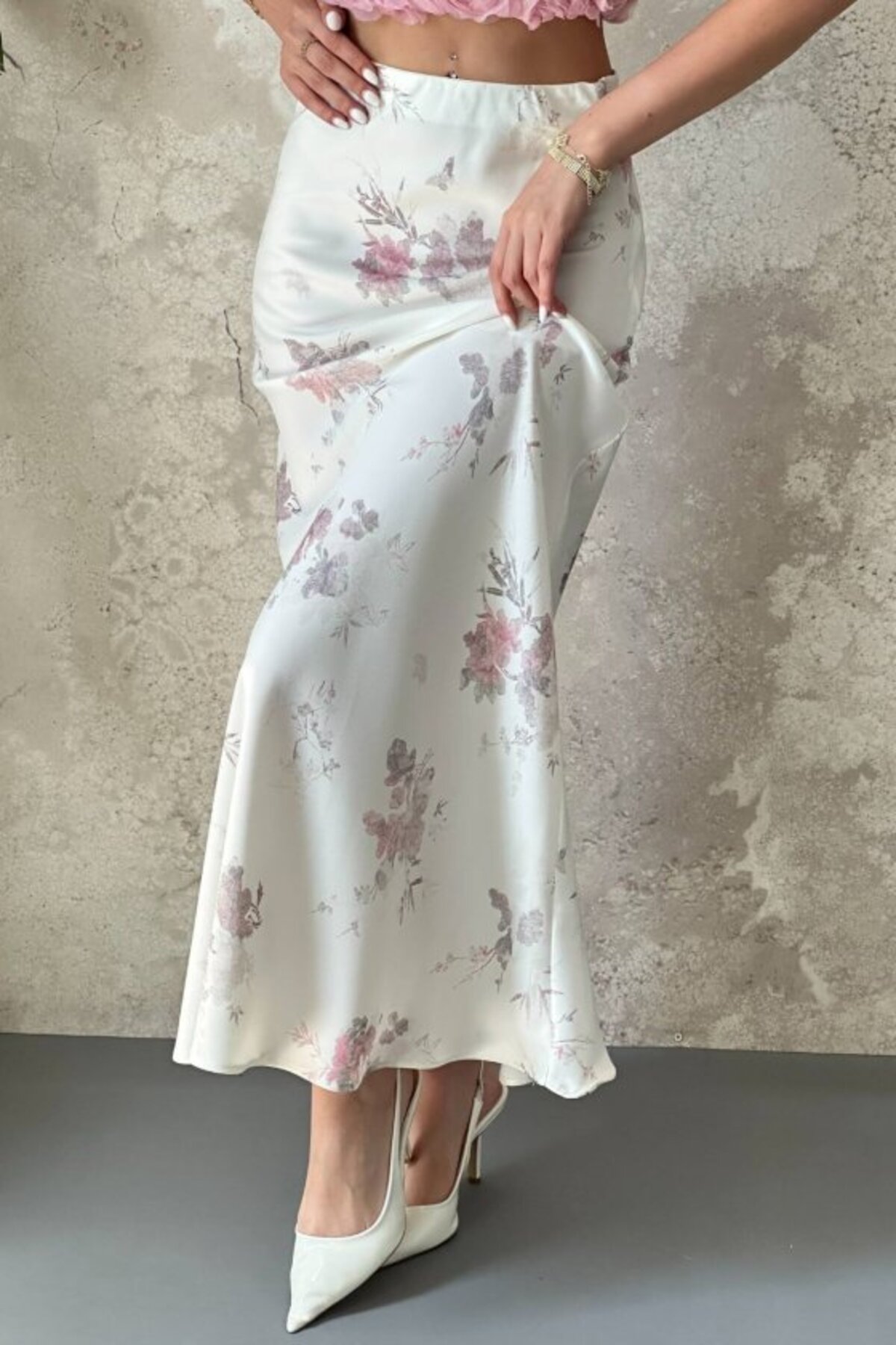 Elbee Fashion Woman Ekru Saten Soft Çiçekli Etek görsel 2
