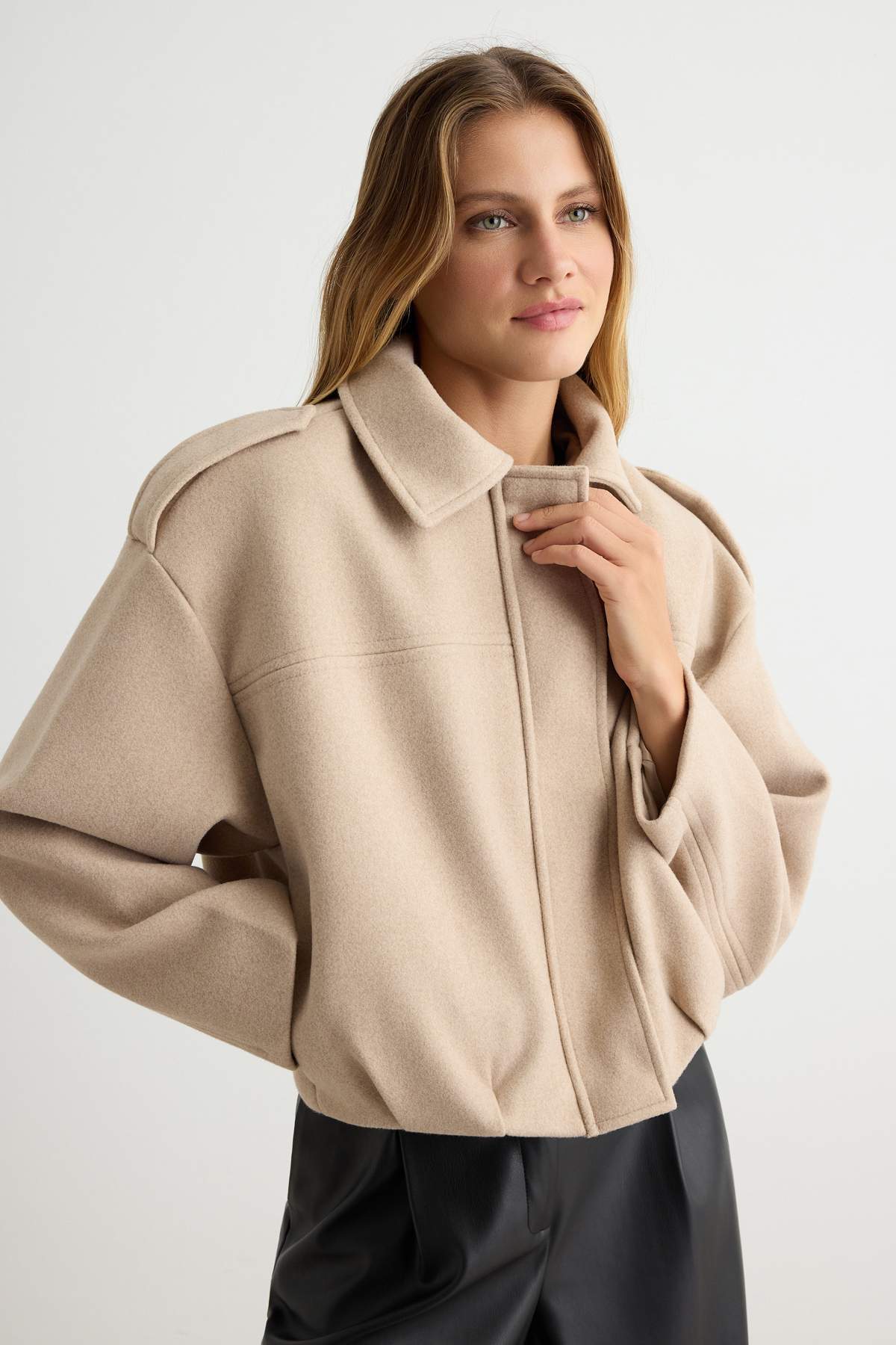 Vizon Oversize Kalıp Kaşe Ceket Mont TWOAW27MO00083