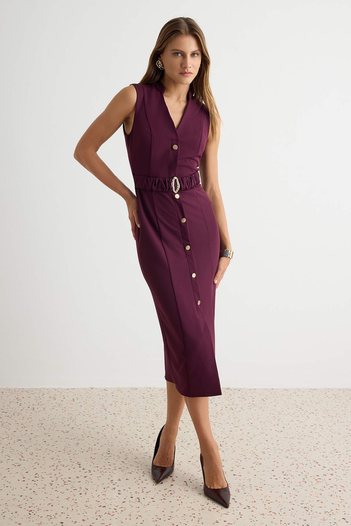 Trendyolmilla Mürdüm Bodycone/Vücudu Saran Midi Dokuma Elbise TWOAW27EL00034