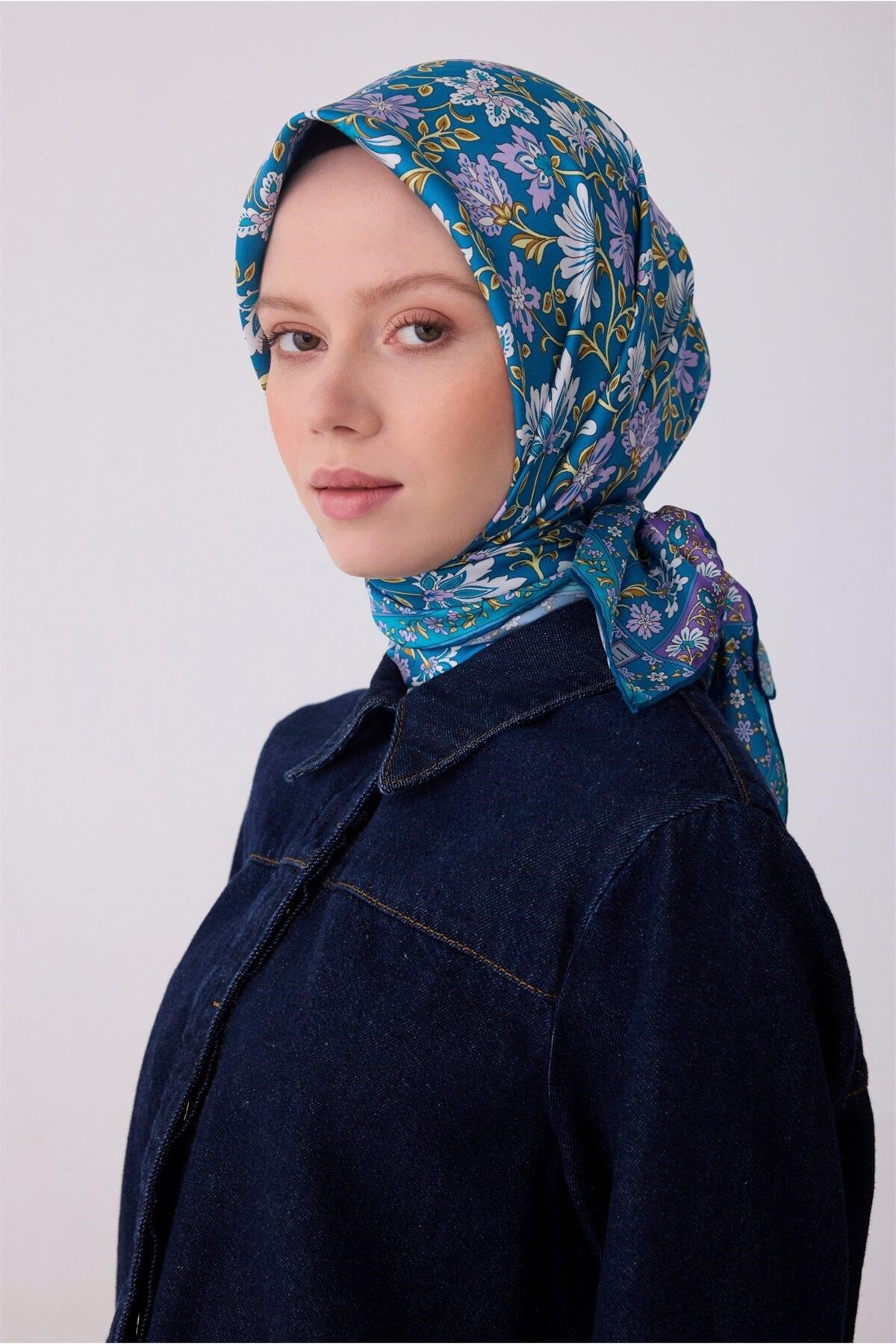 Tivil Saf İpek Eşarp 4314 - 52 Turkuaz Çiçek Desen