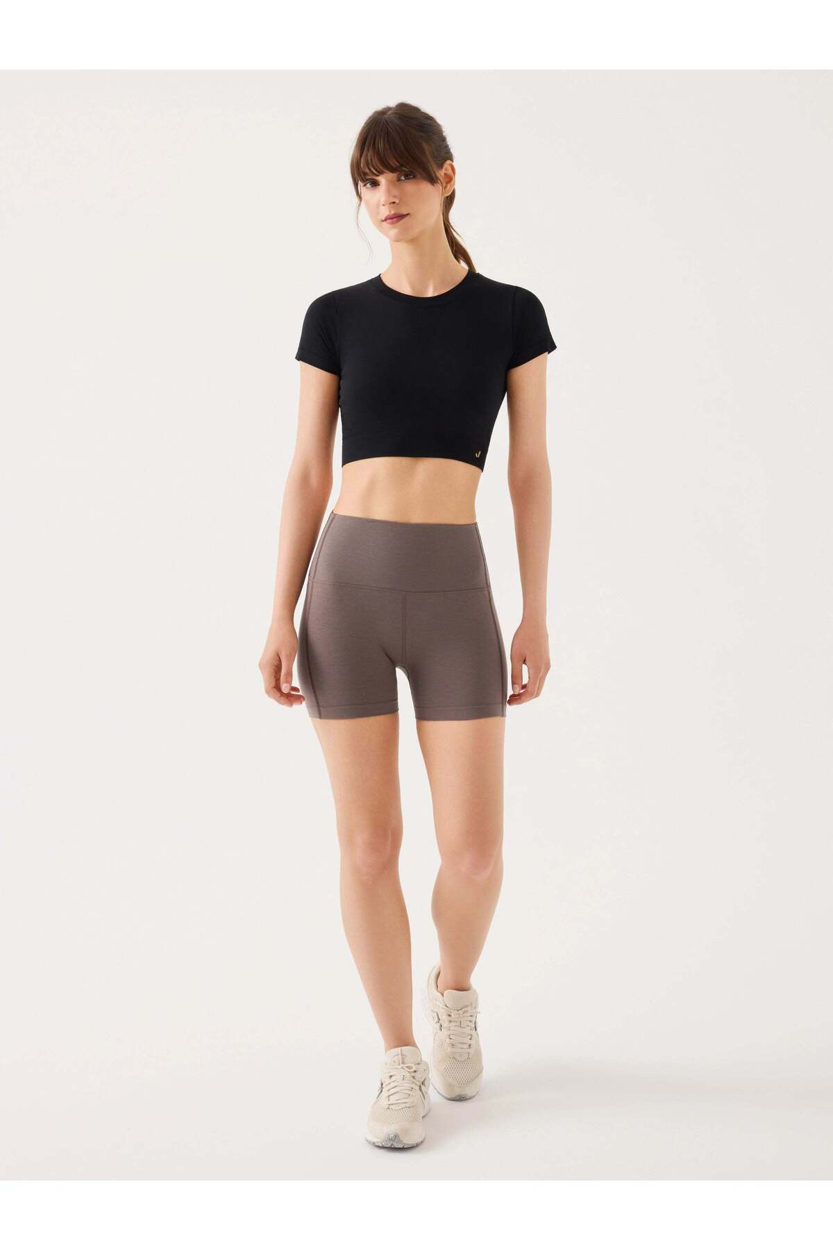 Jerf Captiva Yumuşak Dokulu & Esnek Crop Top Siyah görsel 5