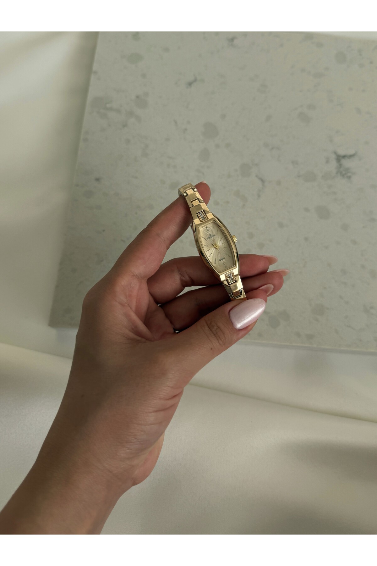 Lillianna Gold Kadın Kol Saati Şampanya Kadranlı Taş Detaylı Zarif Metal Kordon Quartz Saat görsel 2