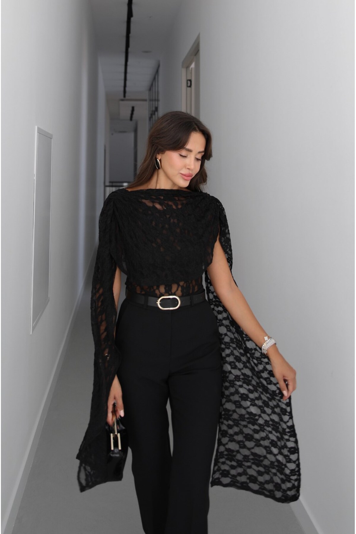 Havoş Siyah Pelerinli Dantel Bodysuit Bluz görsel 5