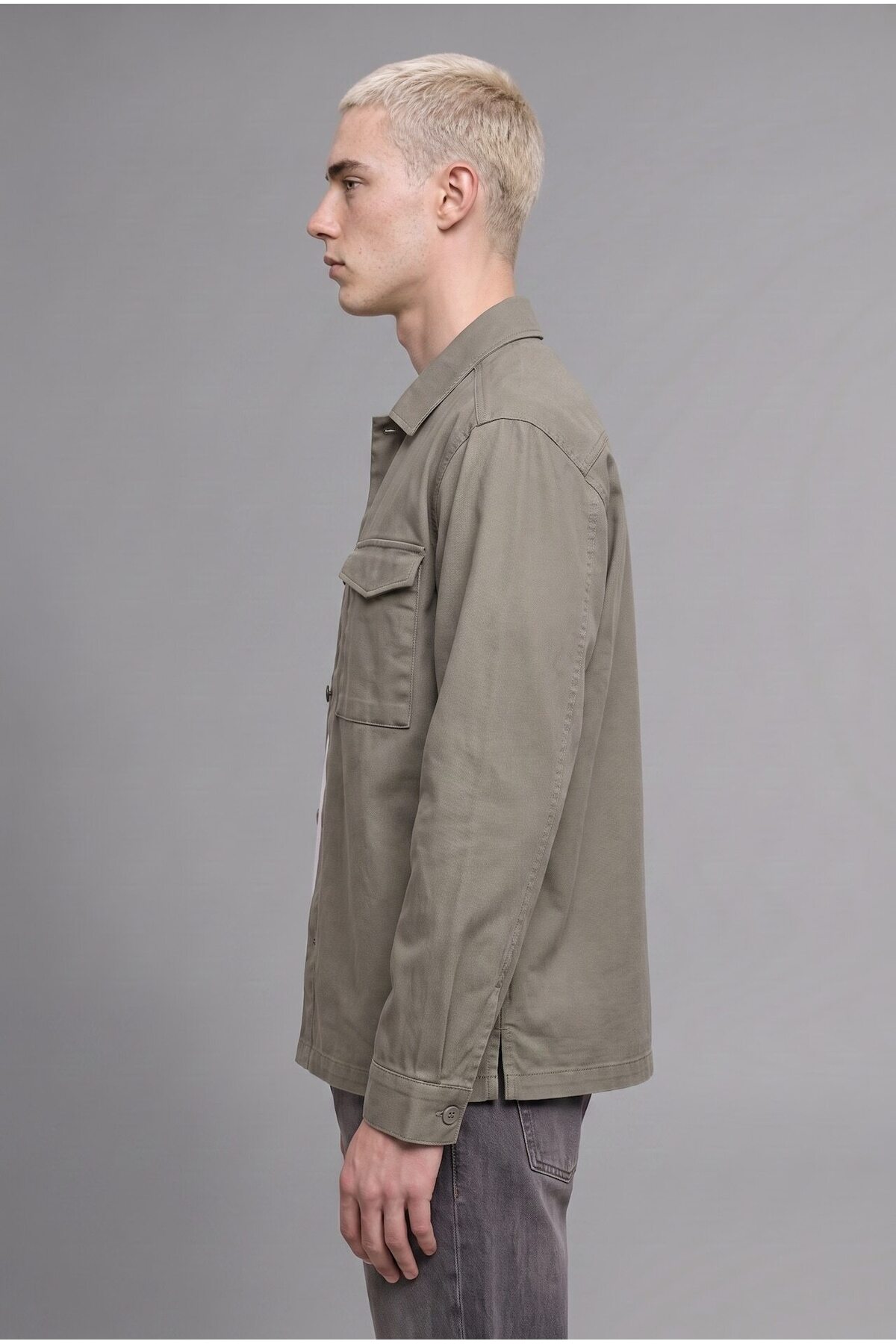 DeFacto %100 Pamuk Tek Cepli Gizli Patlı Boxy Fit Basic Gömlek Ceket F7124AX26AU görsel 3