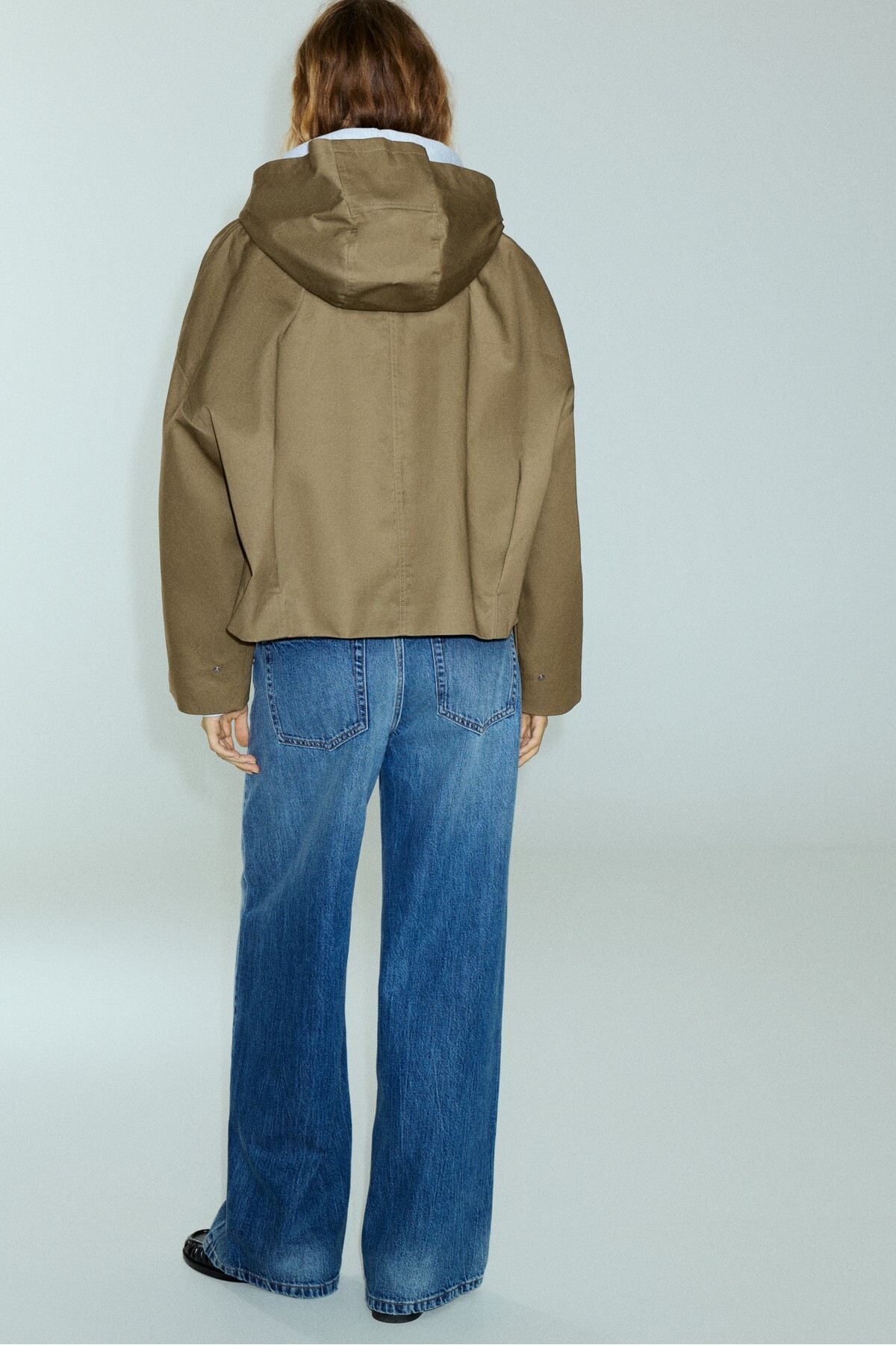 Pull & Bear Süslü düğmeli kısa trençkot görsel 5