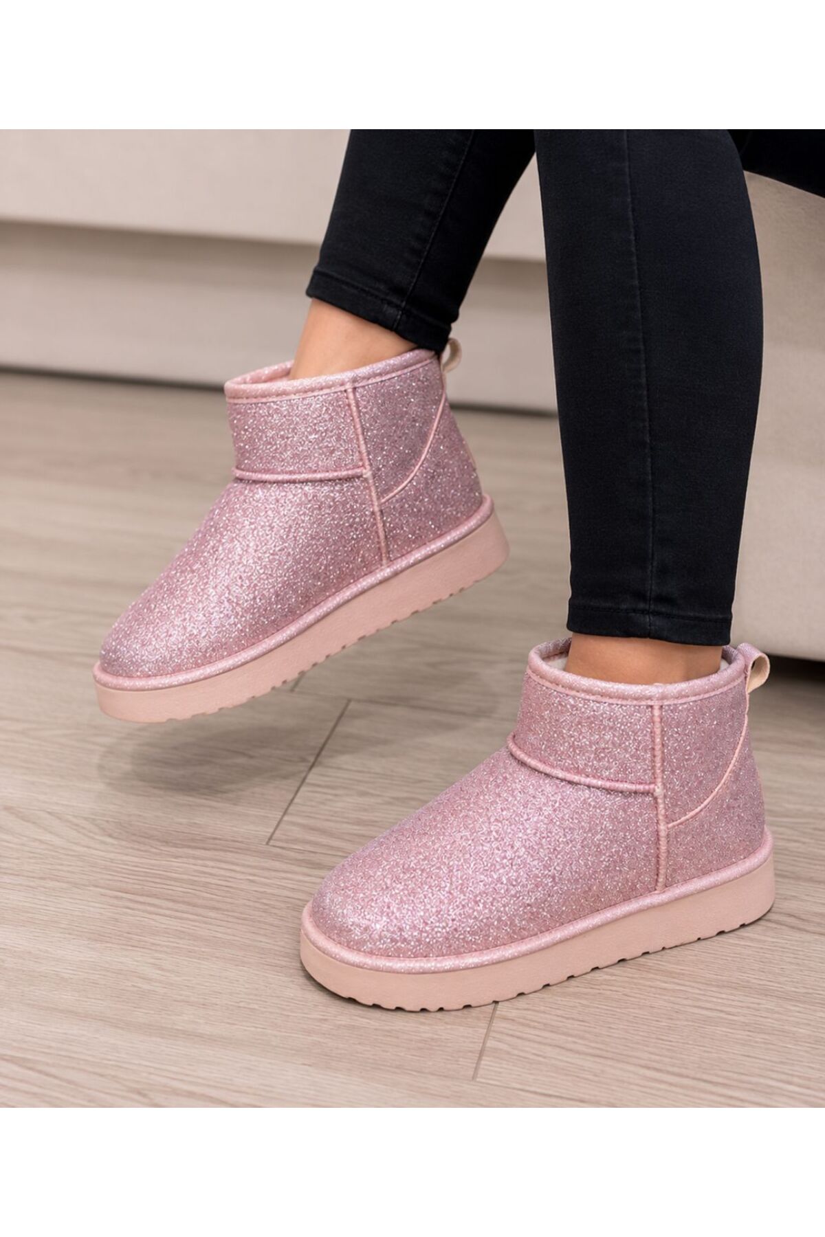 Eymen kids kadın simli platform taban içi kürklü kısa bot