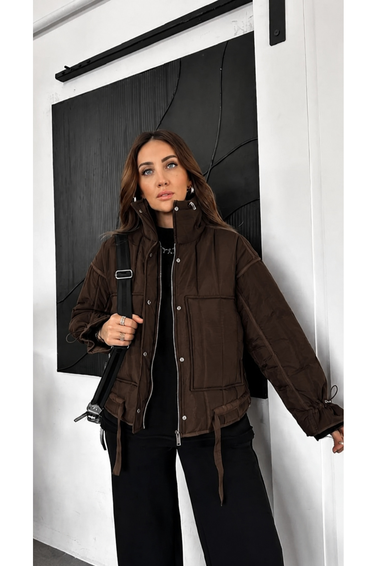 Bella Bloom Boutique Yüksek Yaka Fermuarlı Cepli Rahat Kesim Özel Tasarım Mont görsel 2