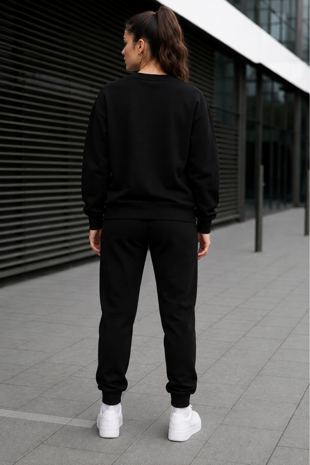 Unisex Ayıcık Baskılı Eşofman Takımı Oversize Hello Winter Alt Üst İkili Set Sweatshirt — مشکی TYCD15C1BD513DEC518955200 — تصویر 4 از 5