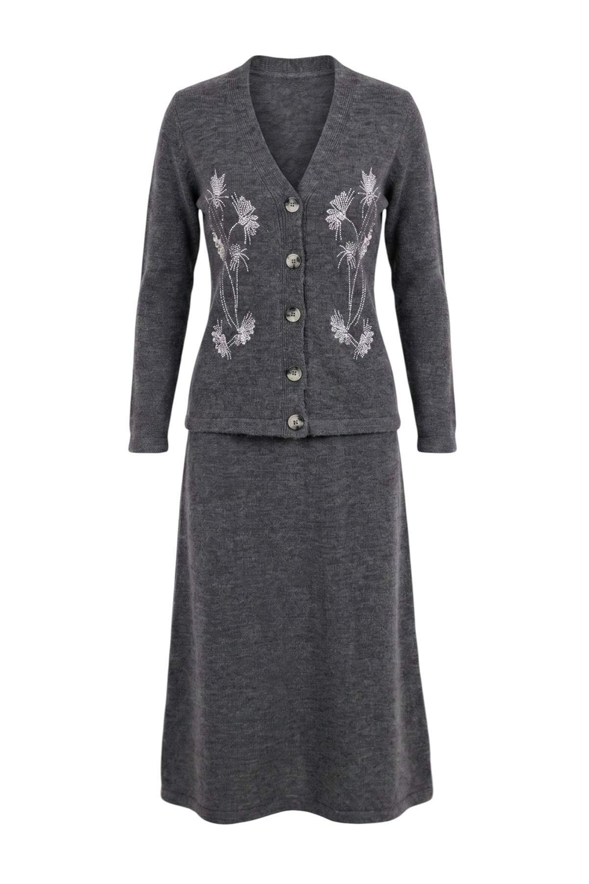 Trendyolmilla Modest Gri Regular Selanik Çiçekli Triko Tesettür Alt - Üst Takım TCTAW27US00021