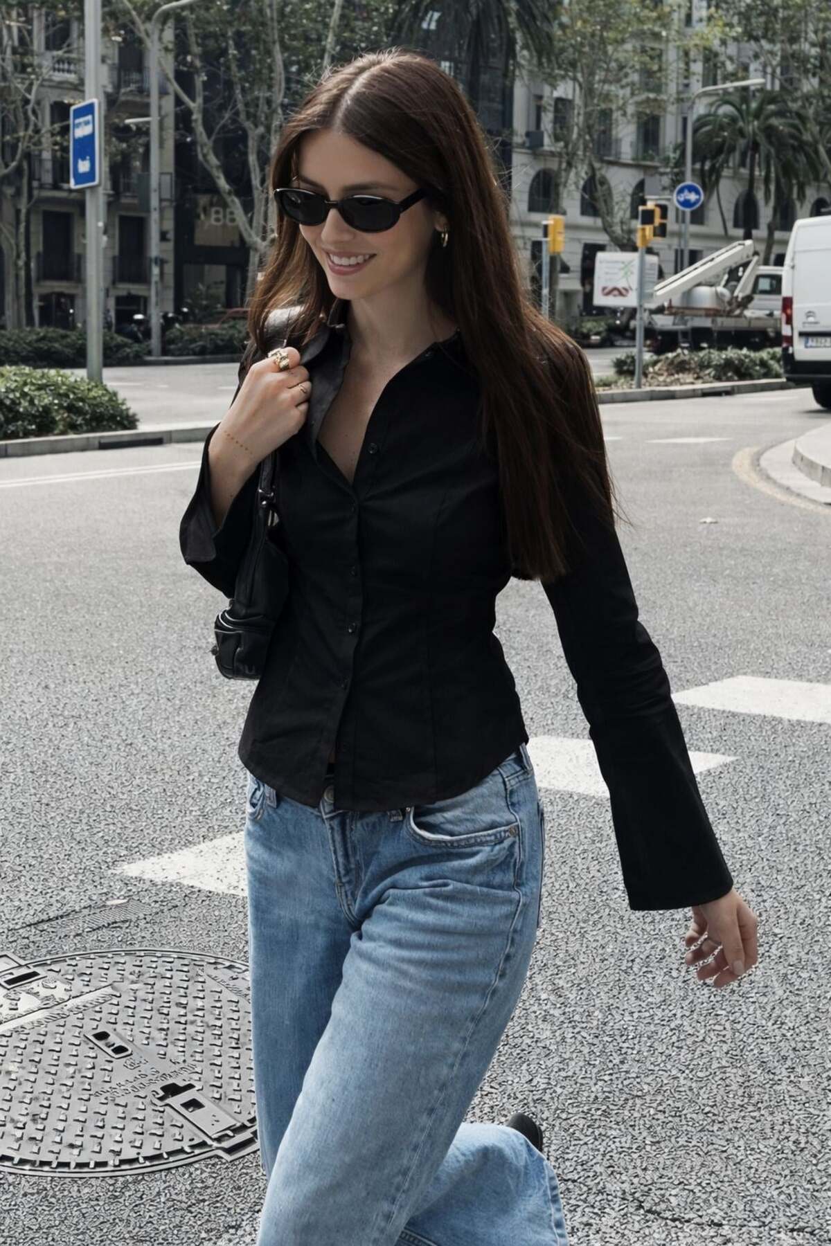 Seeh Siyah Uzun Kollu Vücuda Oturan Gömlek SH356 görsel 3