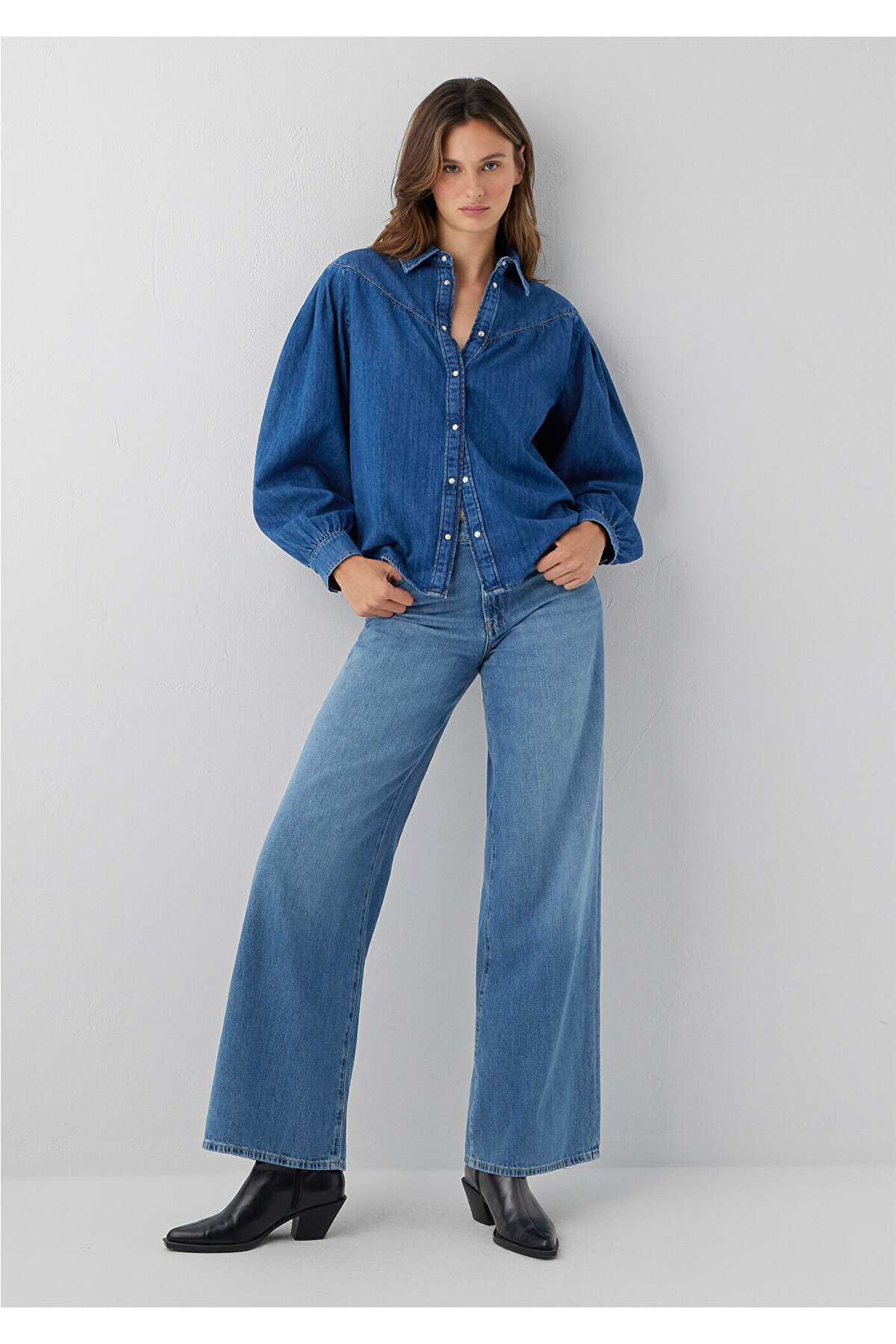 Iconic Indigo Mavisi Jean Gömlek Regular Fit / Normal Kesim 1217129-A6911 — آبی — تصویر 2 از 8