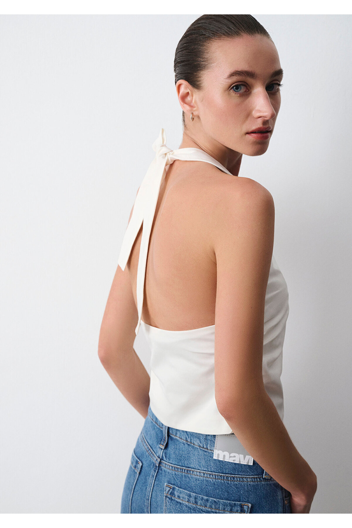 Düğmeli Halter Yaka Ekru Gömlek Slim Fit / Dar Kesim 1211646-70057 — اکرو — تصویر 2 از 7