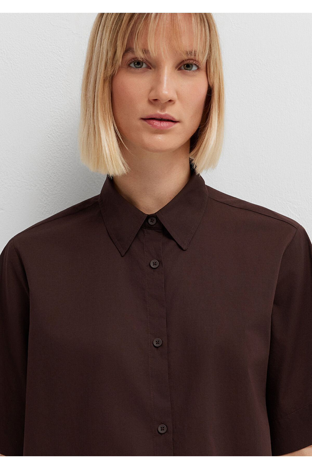 Kısa Kollu Kahverengi Gömlek Loose Fit / Bol Rahat Kesim 1211615-88083 — قهوه‌ای — تصویر 6 از 7