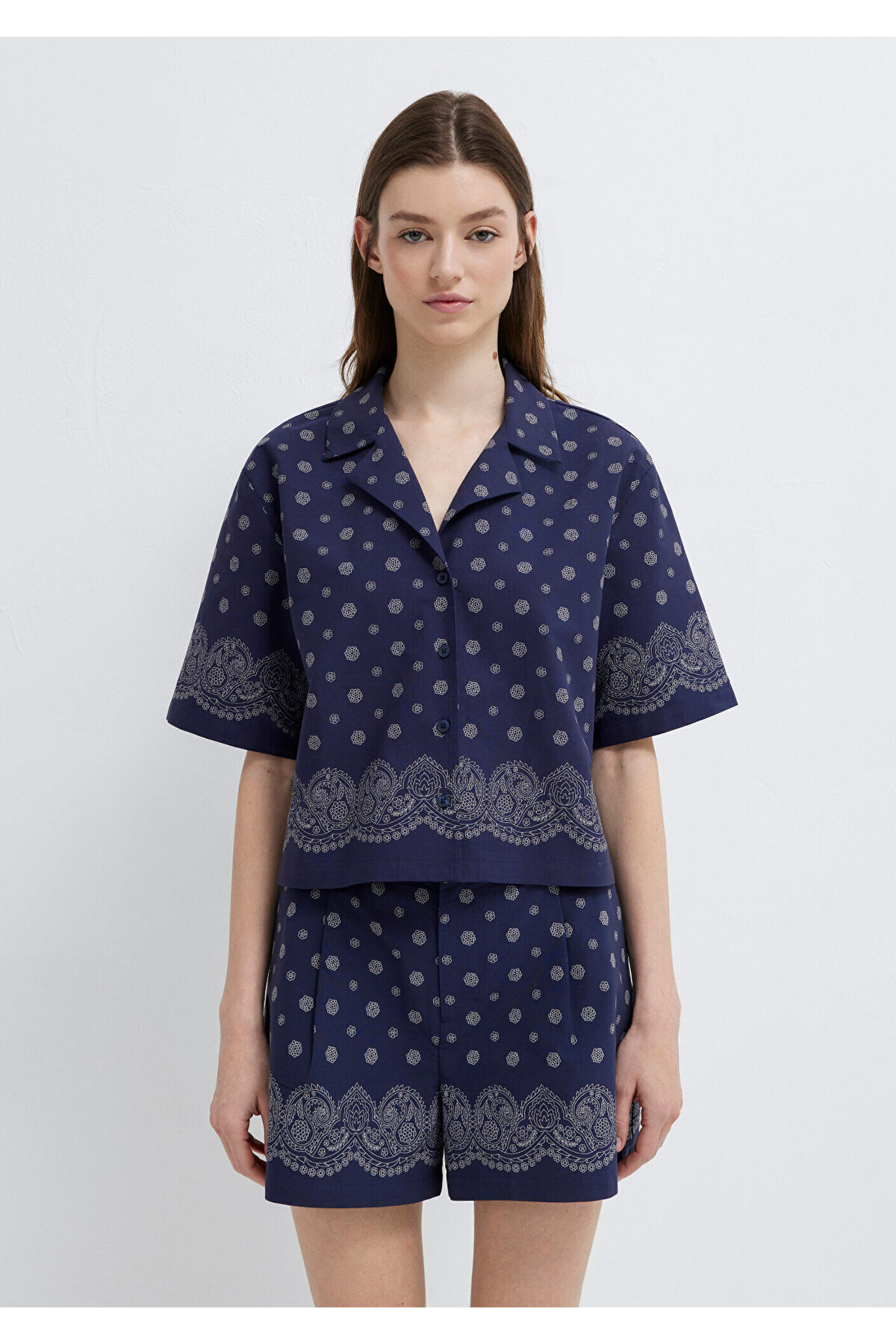 Etnik Baskılı Lacivert Gömlek Loose Fit / Bol Rahat Kesim 1211446-91499 — سرمه‌ای — تصویر 3 از 7
