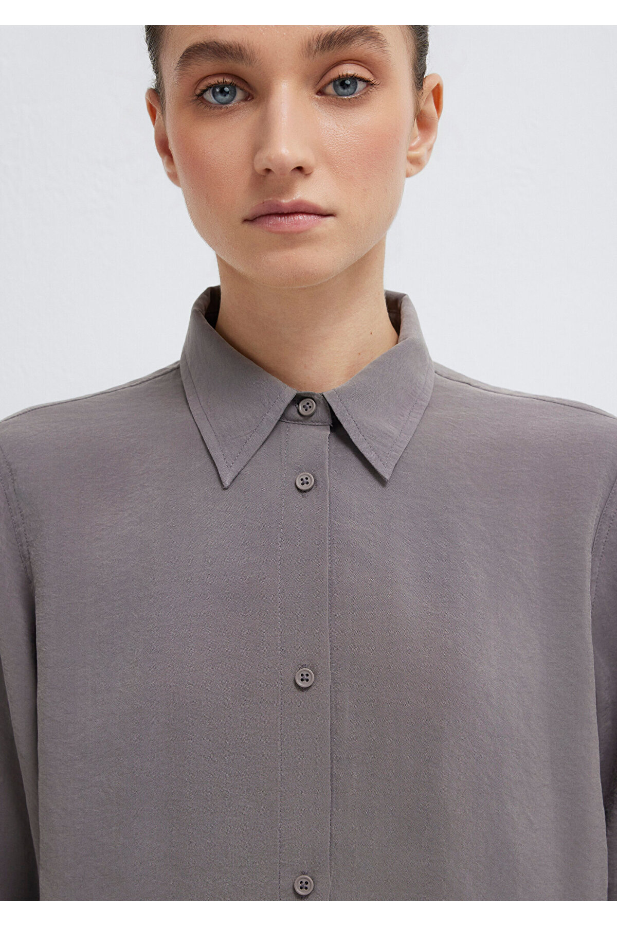 Gri (TENCEL™) Liyosel Karışımlı Gömlek Regular Fit / Normal Kesim 1211374-90721 — خاکستری — تصویر 6 از 8