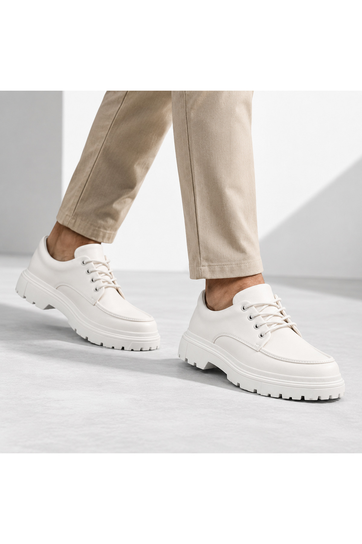 BESKAR Beyaz Cilt Erkek Ayakkabı - Kolay Temizlenen Minimalist Rahat Günlük Sneaker KB X6 görsel 5