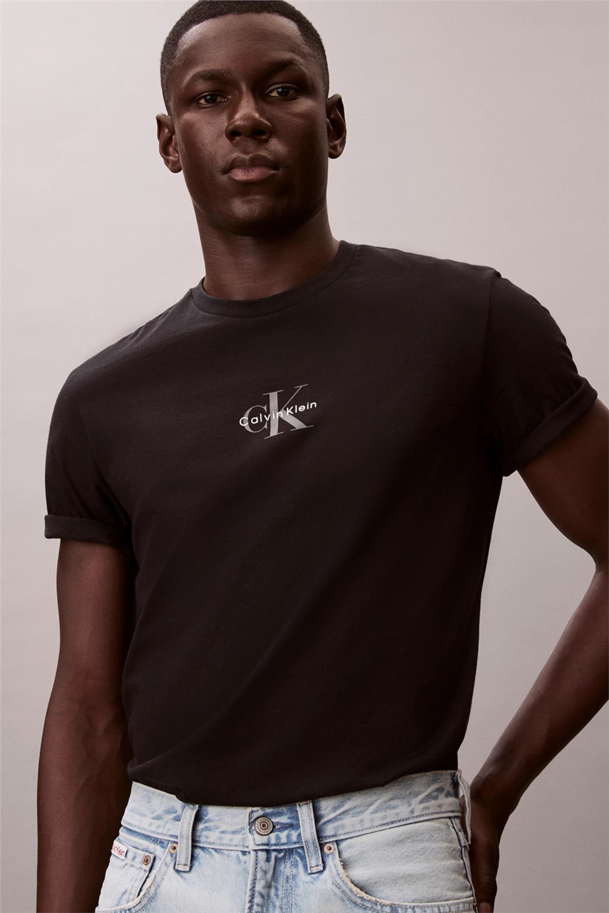 Calvin Klein Ss 30S Micro Monologo Tee Erkek Bisiklet Yaka T-Shirt Siyah görsel 4