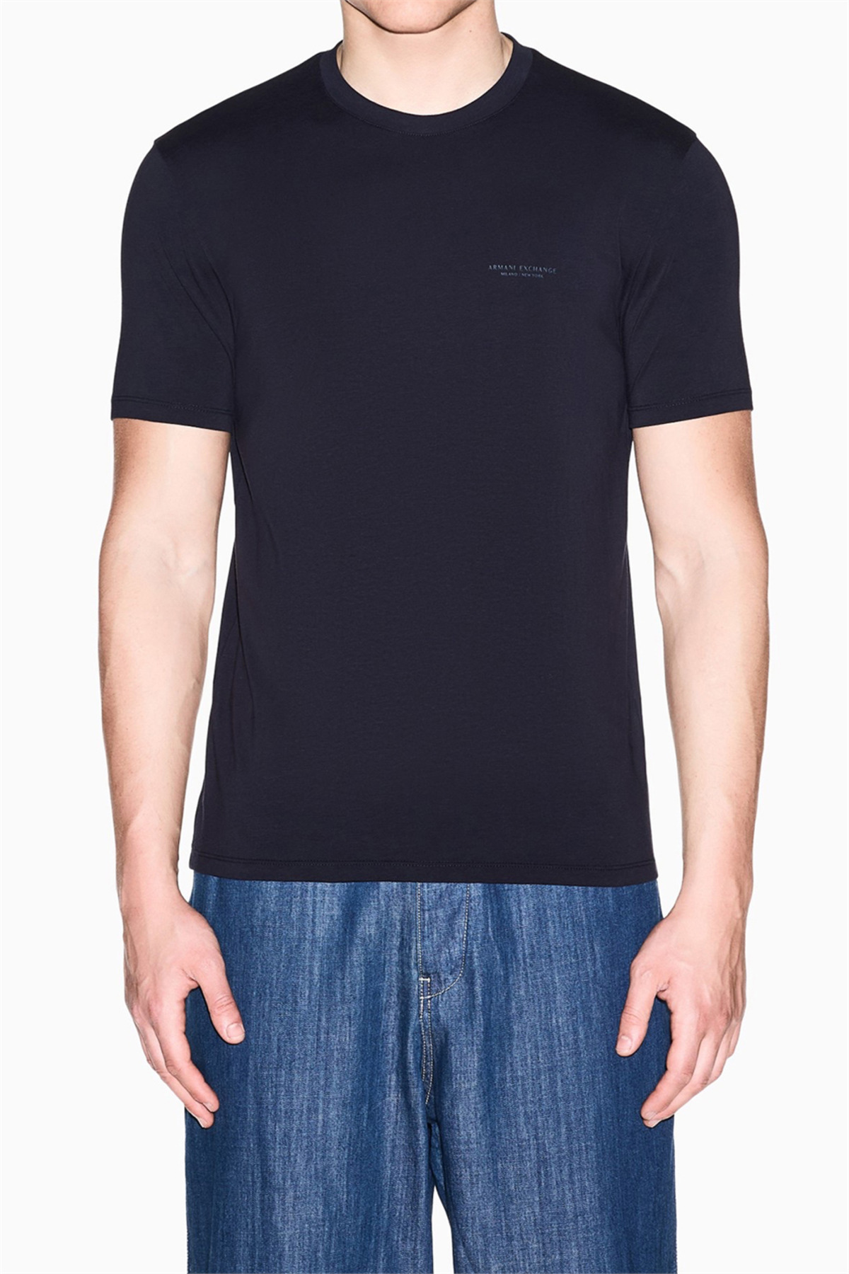 تی‌شرت یقه گرد مردانه سرمه‌ای آرمانی اکسچنج تی شرت Armani Exchange